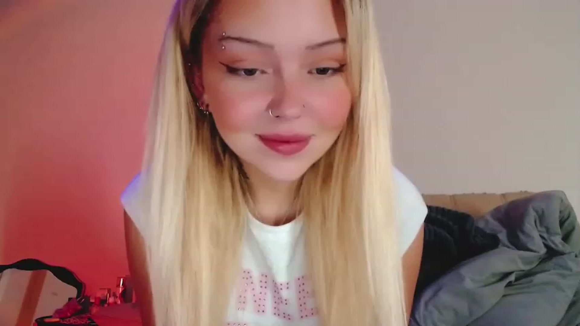 Gallery image thumbnail from Sk8Gurl420's myfreecams stream on, 01/26/2023, 06:17 image 2 of 20