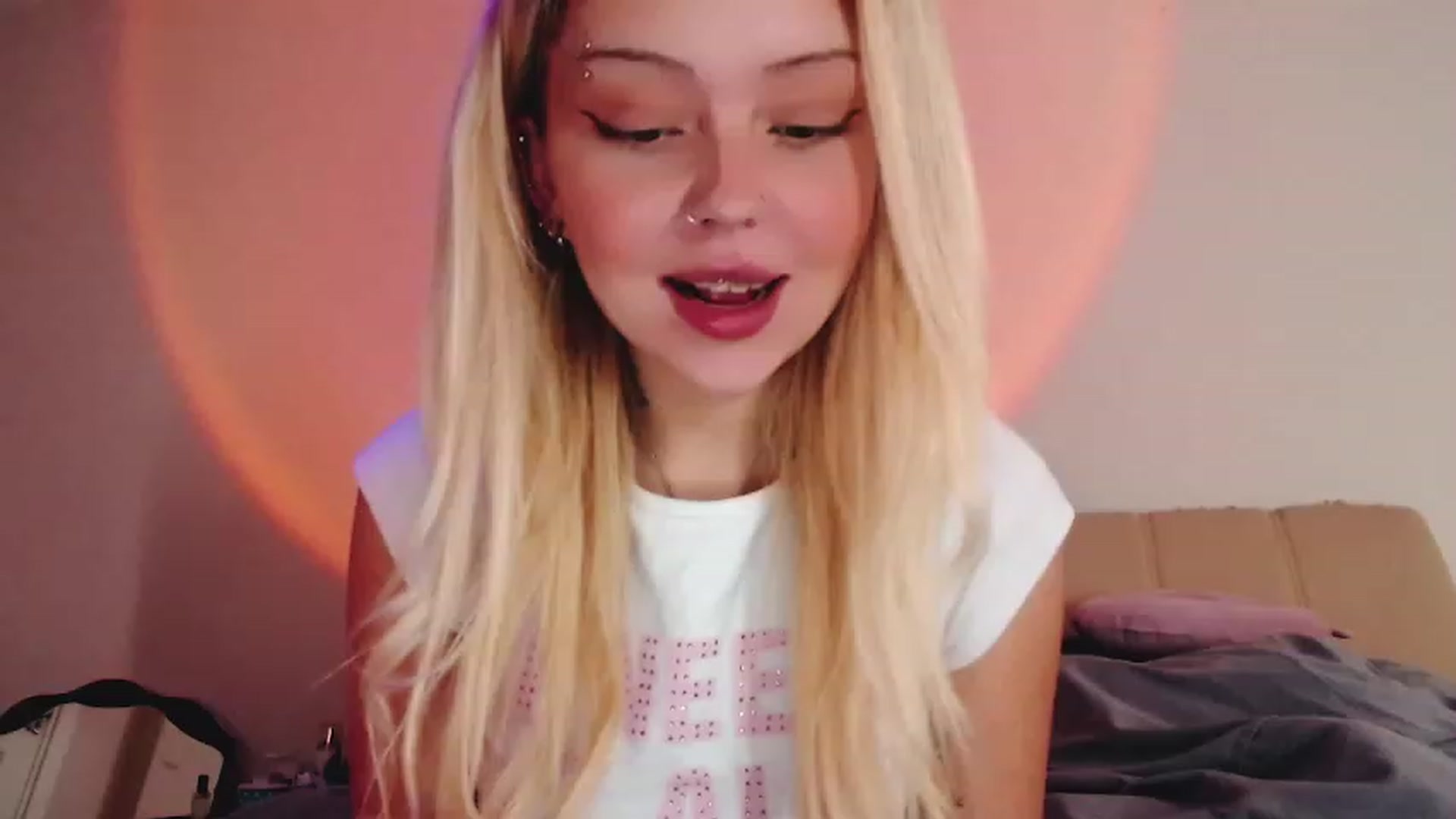 Gallery image thumbnail from Sk8Gurl420's myfreecams stream on, 01/26/2023, 14:36 image 3 of 20