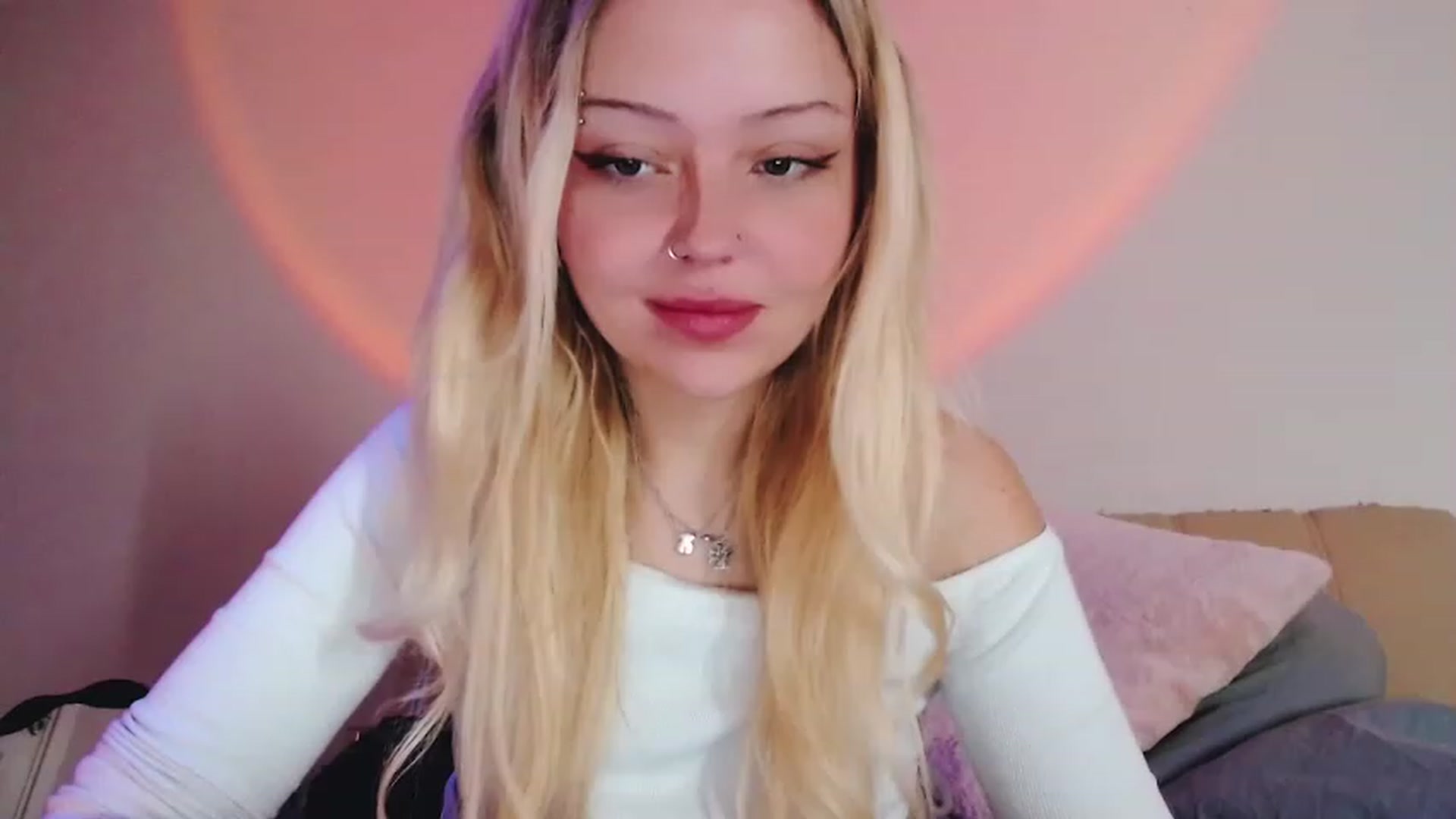 Gallery image thumbnail from Sk8Gurl420's myfreecams stream on, 01/30/2023, 15:20 image 3 of 20