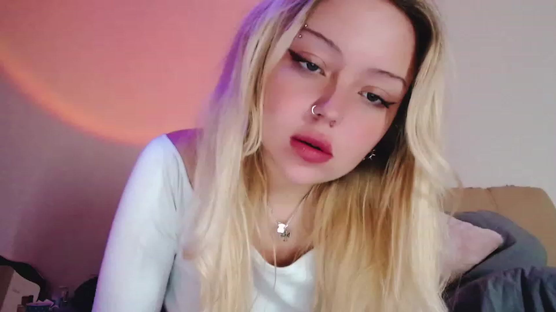 Gallery image thumbnail from Sk8Gurl420's myfreecams stream on, 01/30/2023, 15:41 image 18 of 20