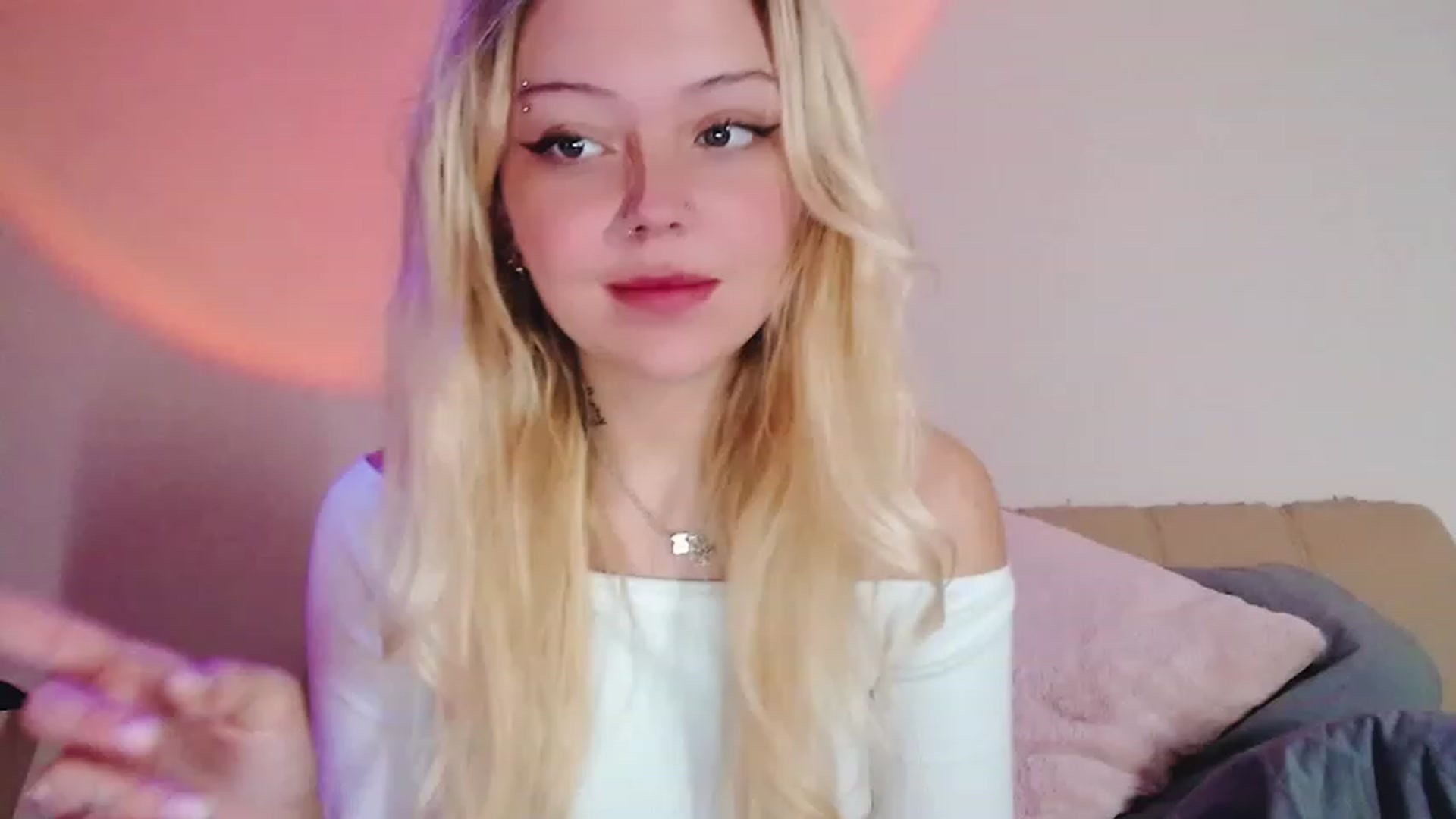 Gallery image thumbnail from Sk8Gurl420's myfreecams stream on, 01/30/2023, 15:41 image 7 of 20
