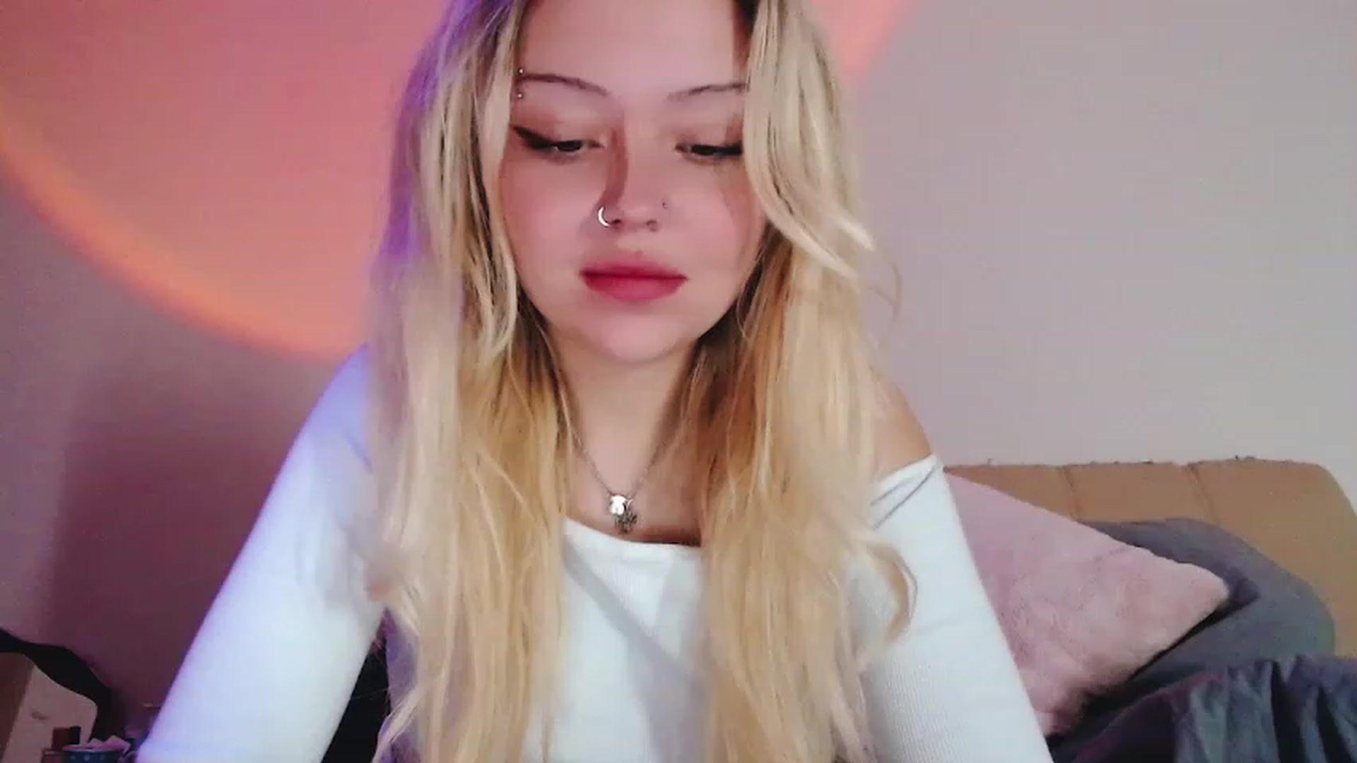 Gallery image thumbnail from Sk8Gurl420's myfreecams stream on, 01/30/2023, 15:41 image 19 of 20