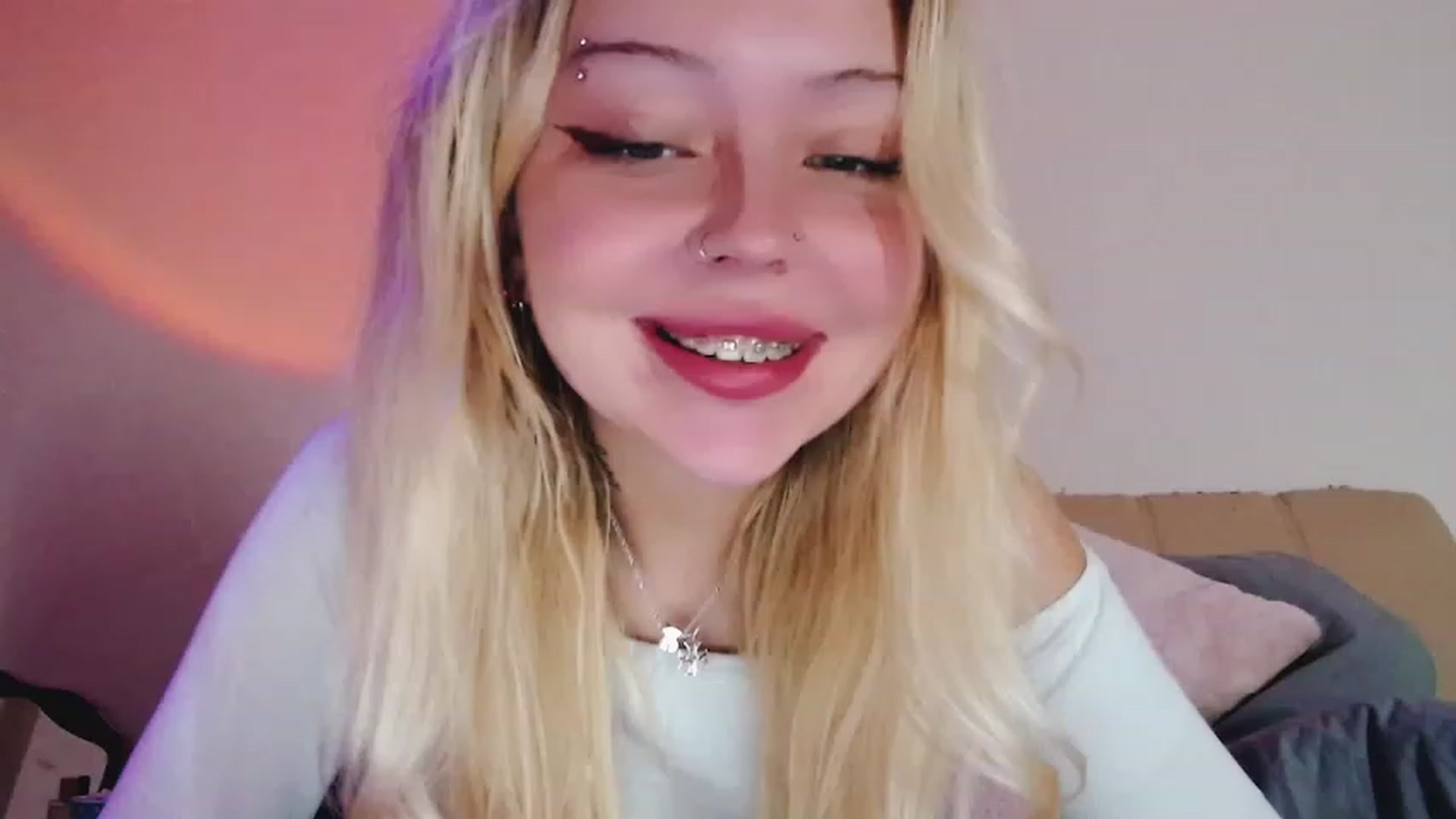Gallery image thumbnail from Sk8Gurl420's myfreecams stream on, 01/30/2023, 15:41 image 11 of 20