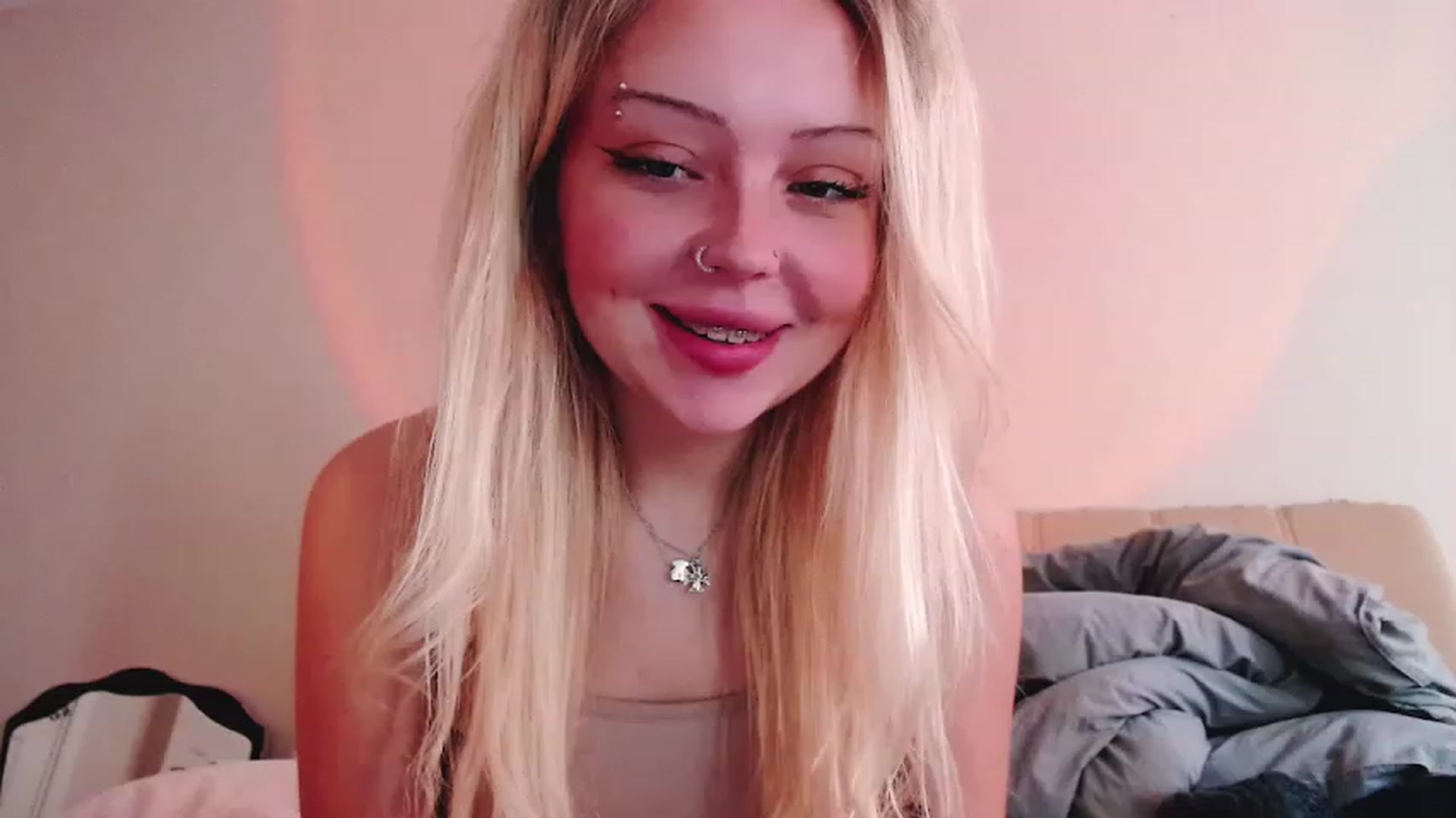Gallery image thumbnail from Sk8Gurl420's myfreecams stream on, 02/02/2023, 09:33 image 10 of 20
