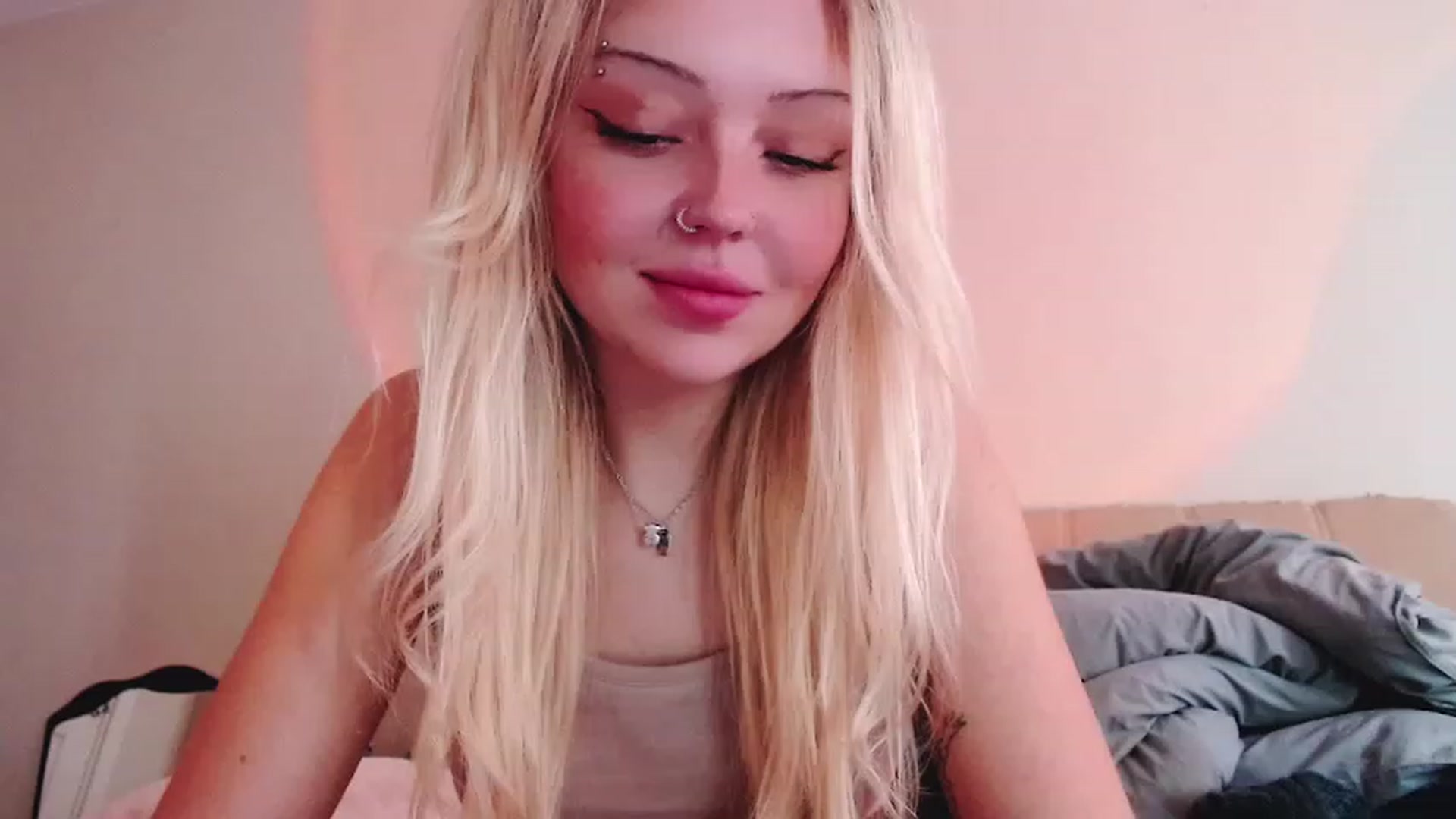 Gallery image thumbnail from Sk8Gurl420's myfreecams stream on, 02/02/2023, 09:33 image 6 of 20