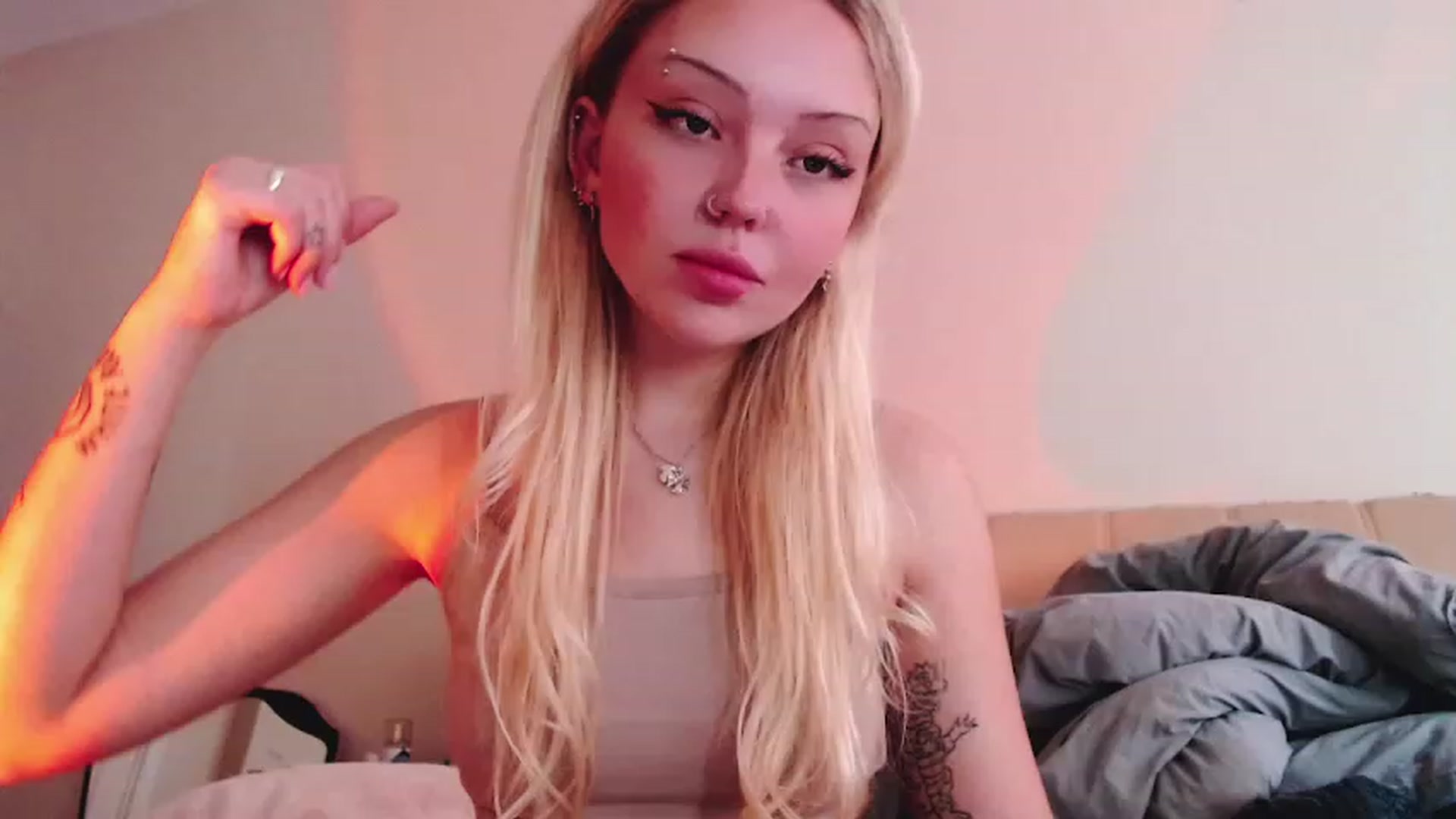 Gallery image thumbnail from Sk8Gurl420's myfreecams stream on, 02/02/2023, 09:33 image 12 of 20