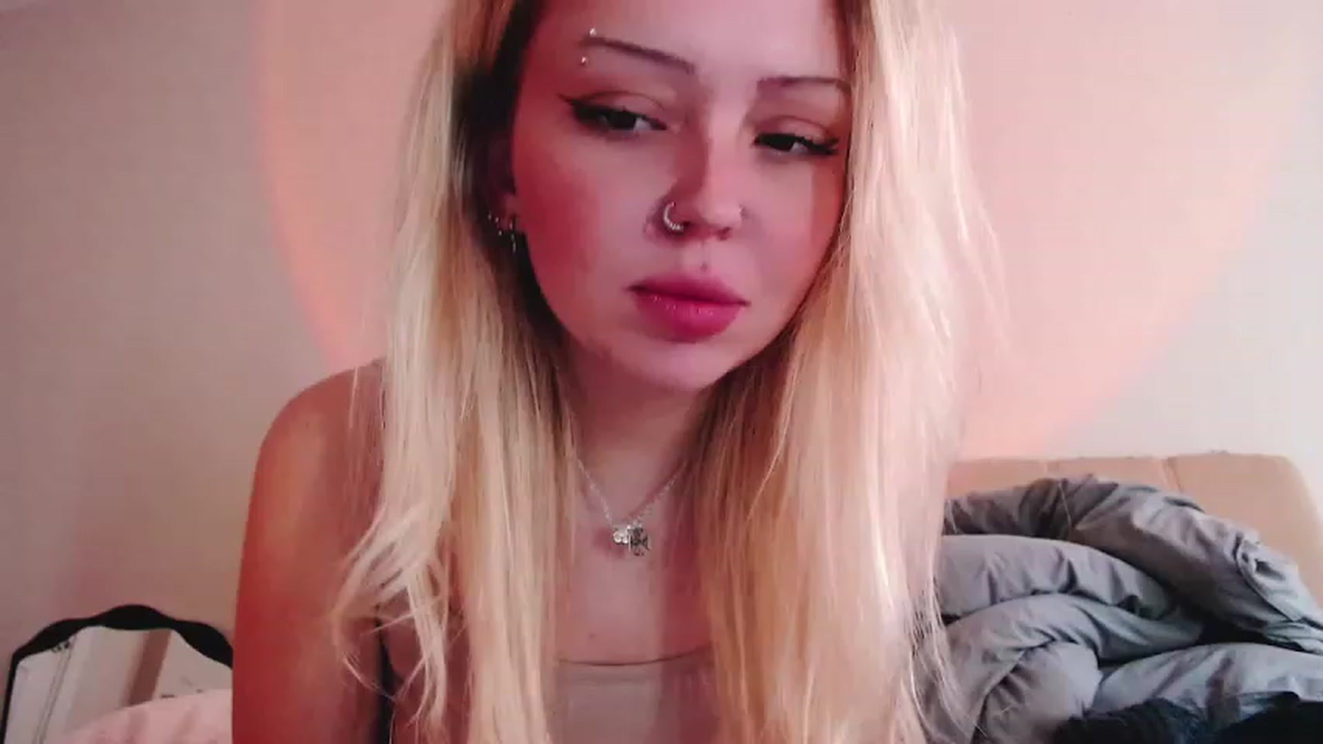 Gallery image thumbnail from Sk8Gurl420's myfreecams stream on, 02/02/2023, 09:33 image 9 of 20