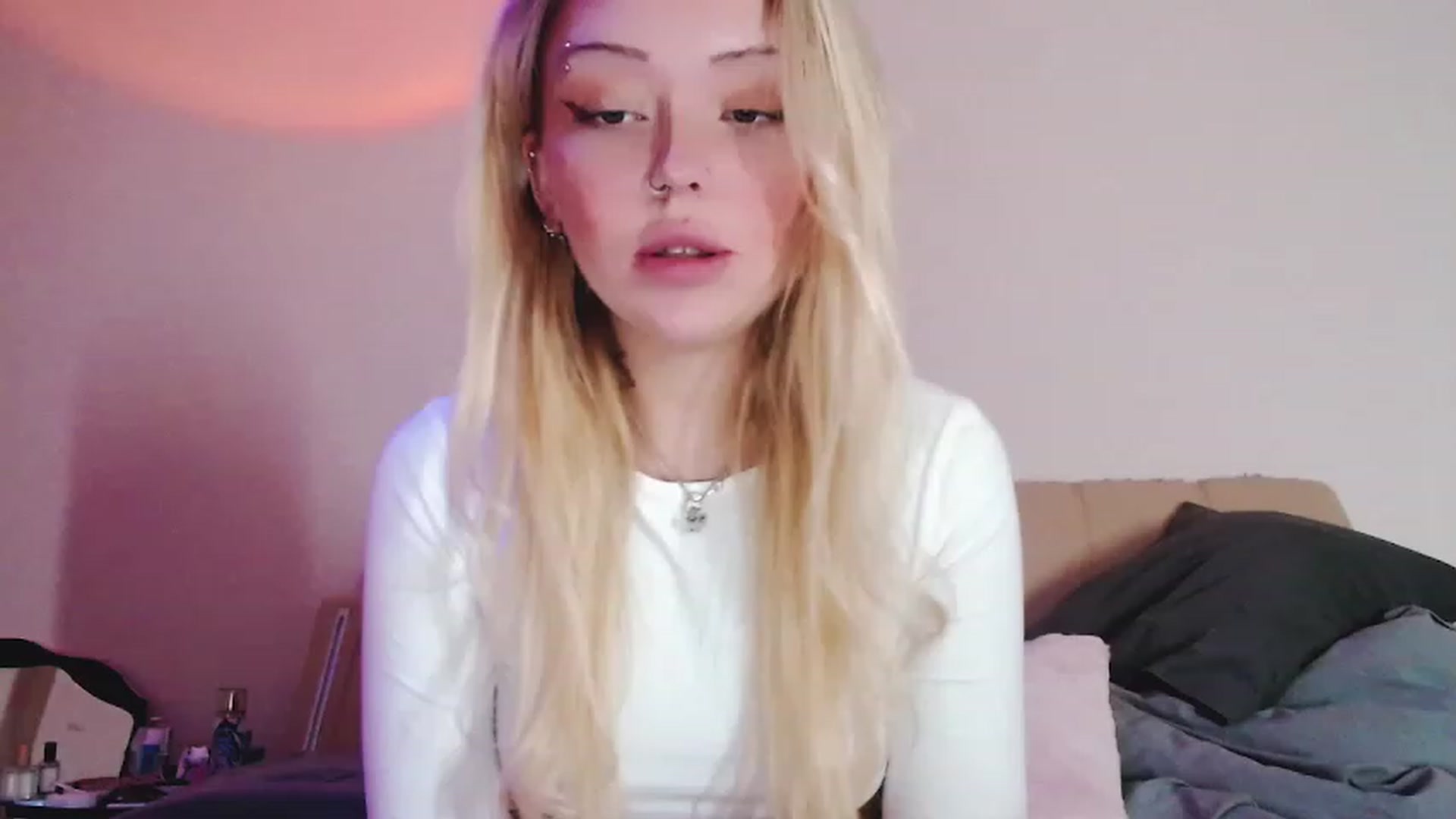 Gallery image thumbnail from Sk8Gurl420's myfreecams stream on, 02/03/2023, 16:49 image 4 of 20