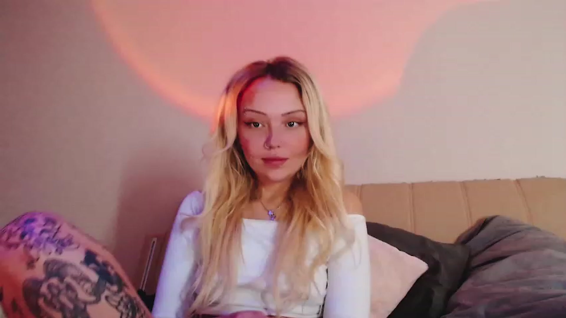 Gallery image thumbnail from Sk8Gurl420's myfreecams stream on, 02/04/2023, 07:48 image 3 of 20