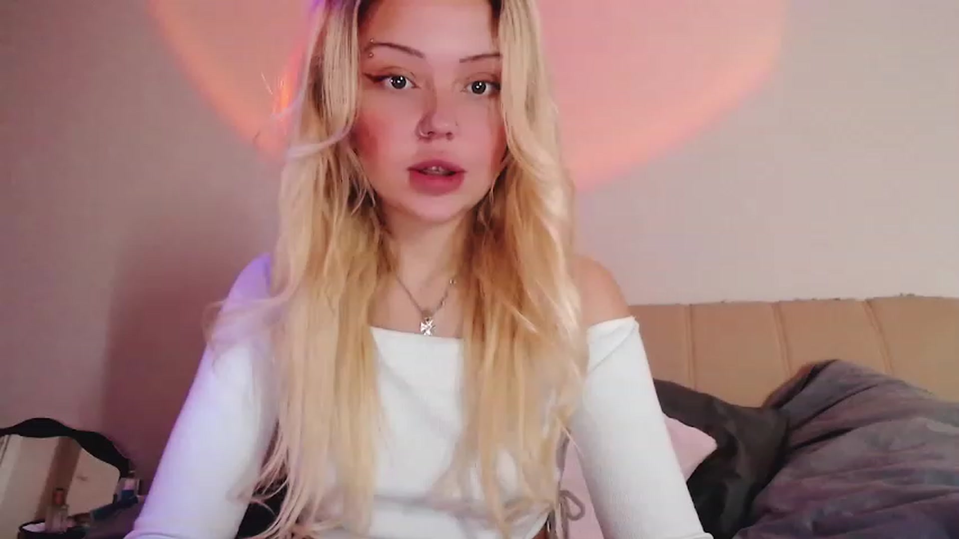 Gallery image thumbnail from Sk8Gurl420's myfreecams stream on, 02/04/2023, 07:48 image 1 of 20