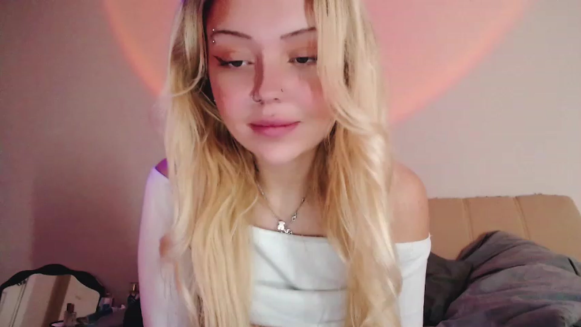 Gallery image thumbnail from Sk8Gurl420's myfreecams stream on, 02/04/2023, 07:48 image 10 of 20