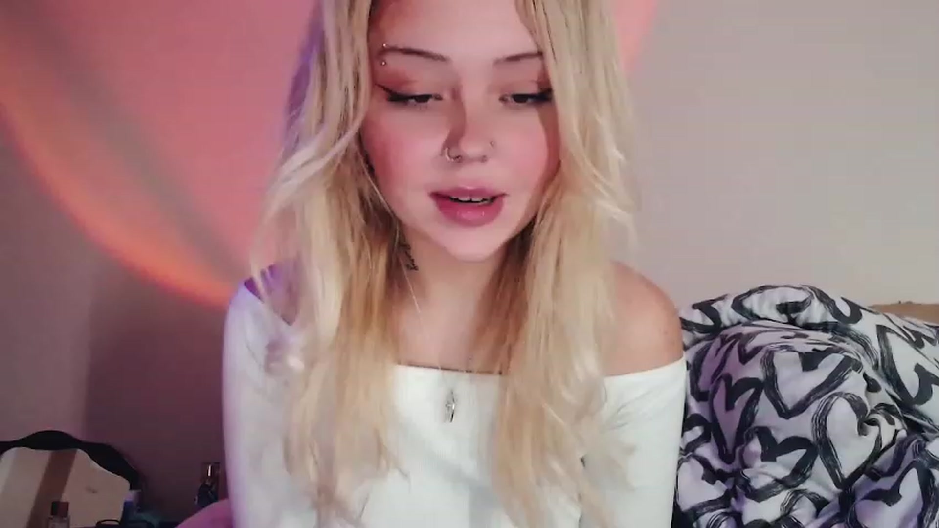 Gallery image thumbnail from Sk8Gurl420's myfreecams stream on, 02/10/2023, 18:53 image 15 of 20