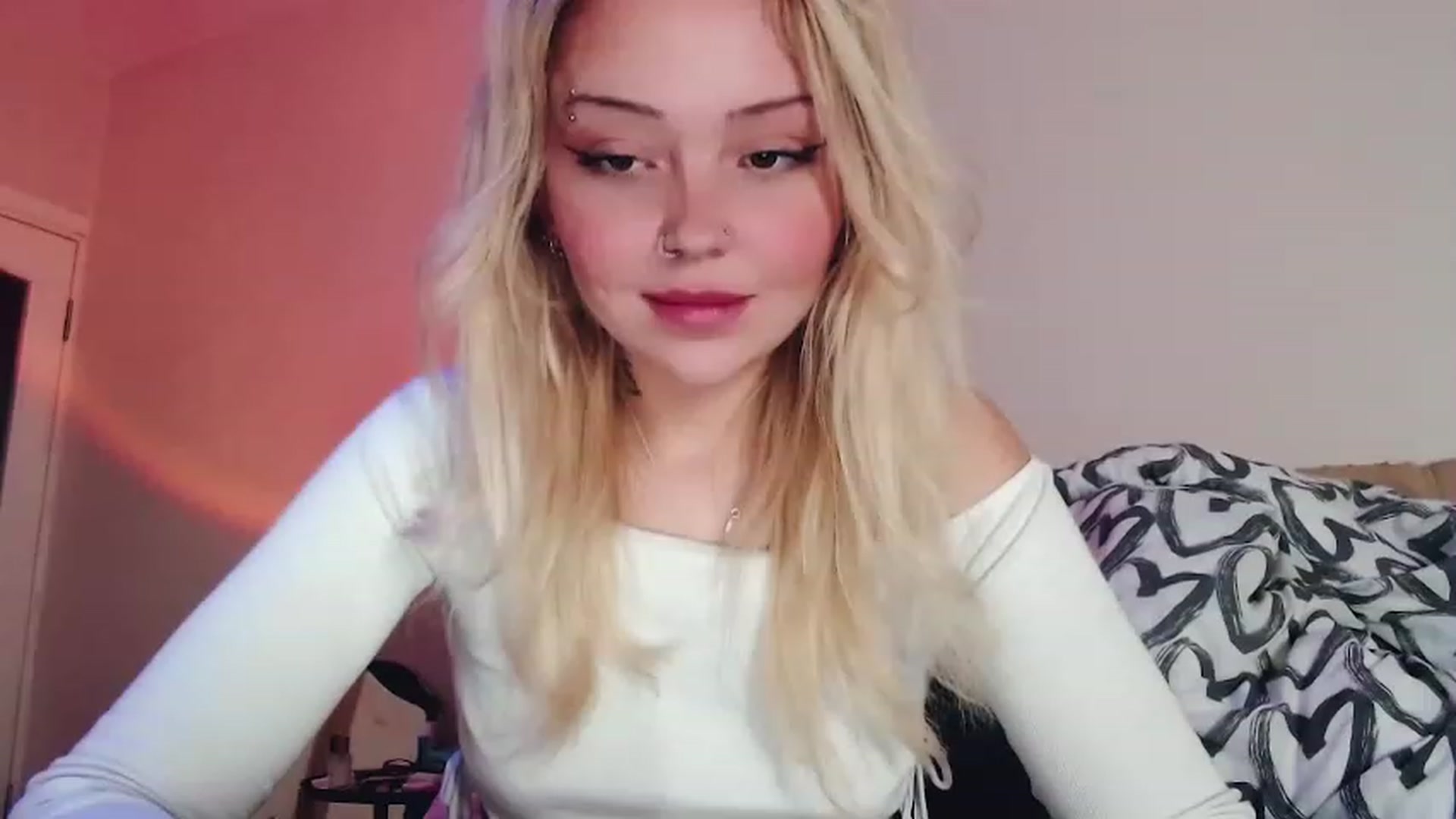 Gallery image thumbnail from Sk8Gurl420's myfreecams stream on, 02/10/2023, 18:53 image 8 of 20