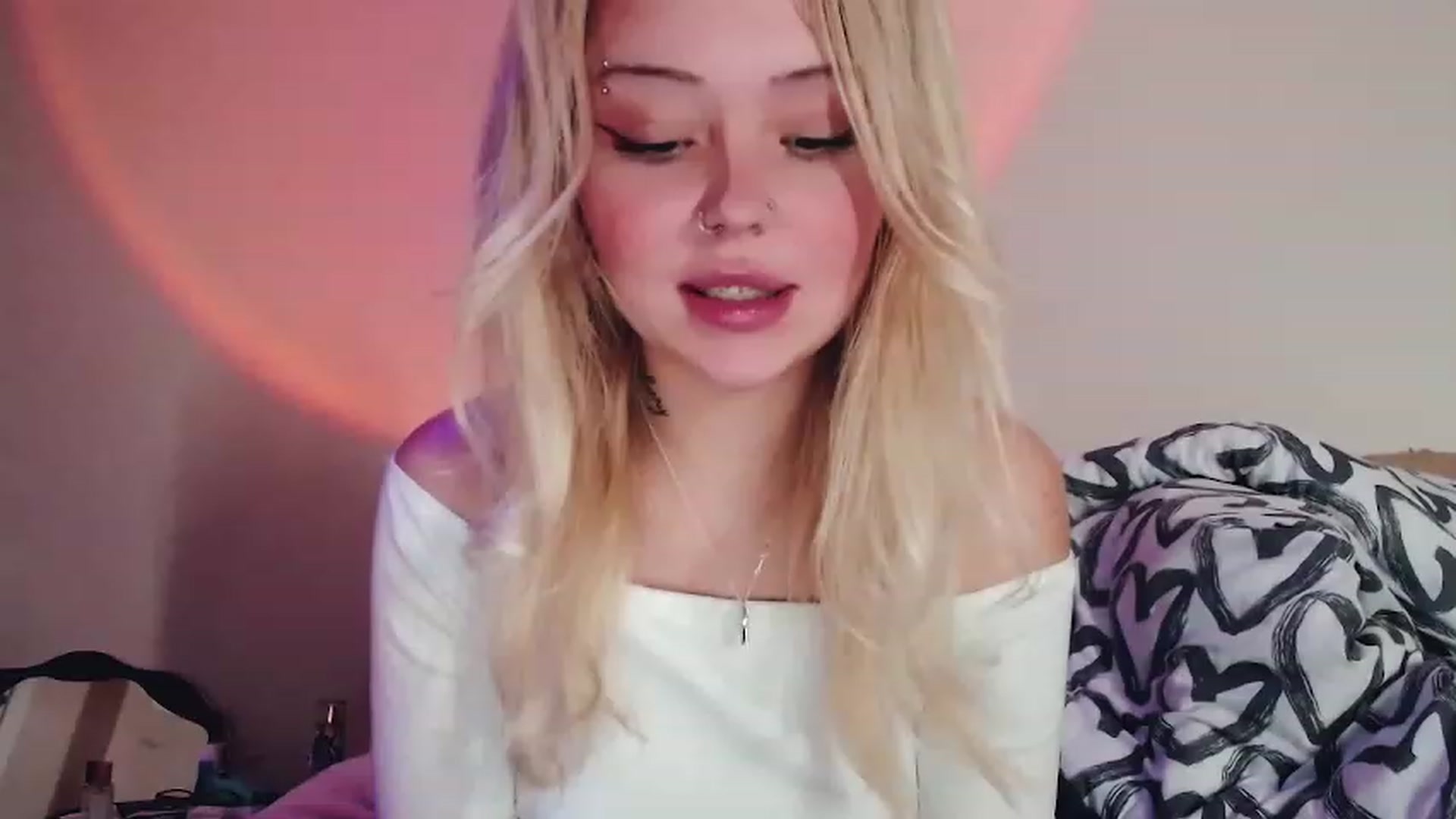 Gallery image thumbnail from Sk8Gurl420's myfreecams stream on, 02/10/2023, 18:53 image 16 of 20
