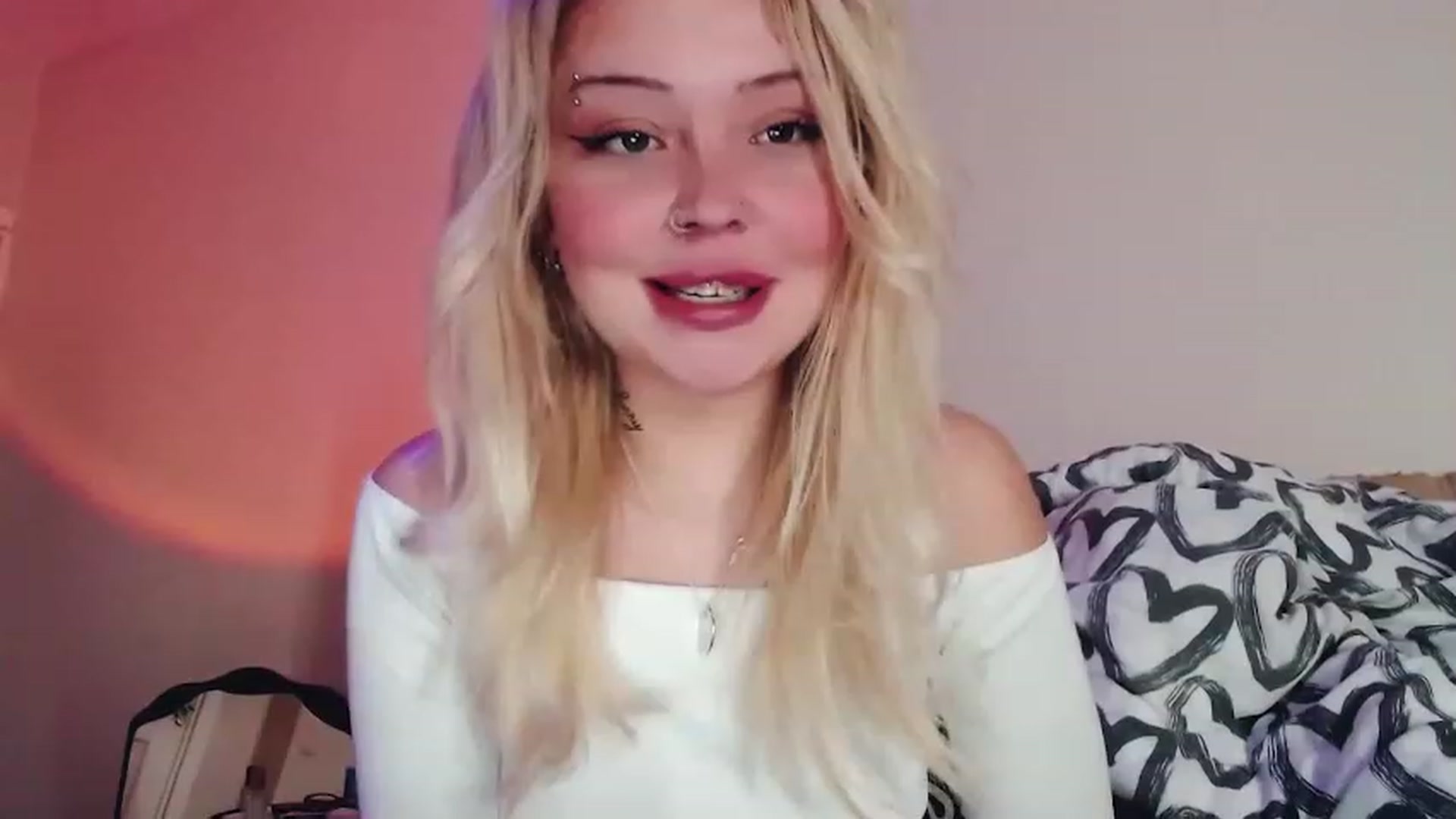 Gallery image thumbnail from Sk8Gurl420's myfreecams stream on, 02/10/2023, 18:53 image 6 of 20