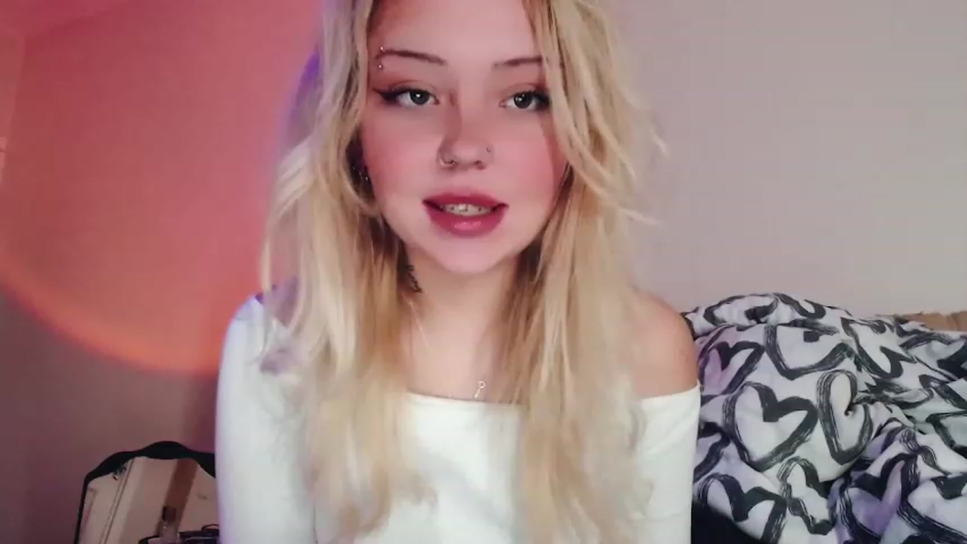 Gallery image thumbnail from Sk8Gurl420's myfreecams stream on, 02/10/2023, 18:53 image 1 of 20