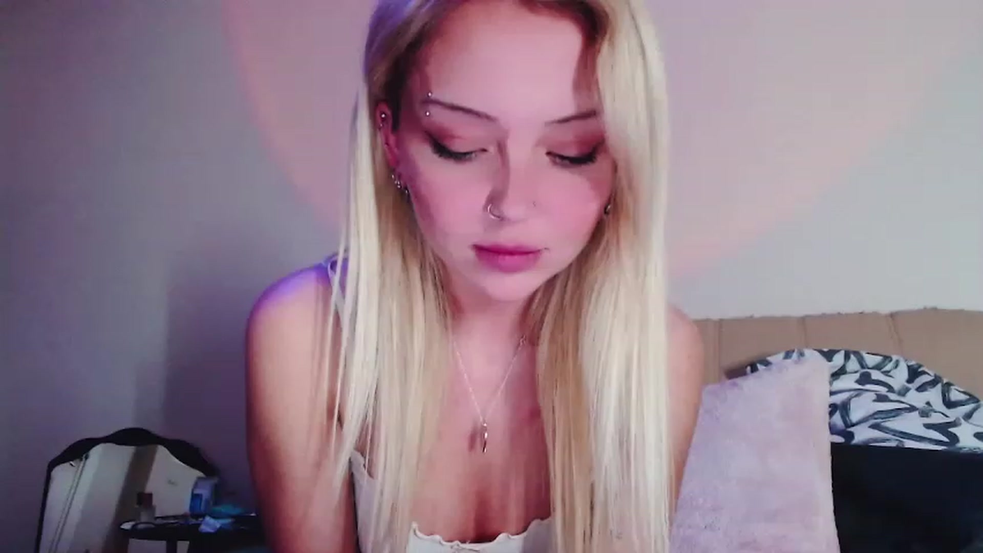 Gallery image thumbnail from Sk8Gurl420's myfreecams stream on, 02/11/2023, 19:30 image 9 of 20