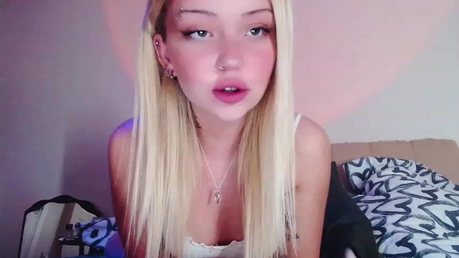 Gallery image thumbnail from Sk8Gurl420's myfreecams stream on, 02/11/2023, 19:30 image 4 of 20