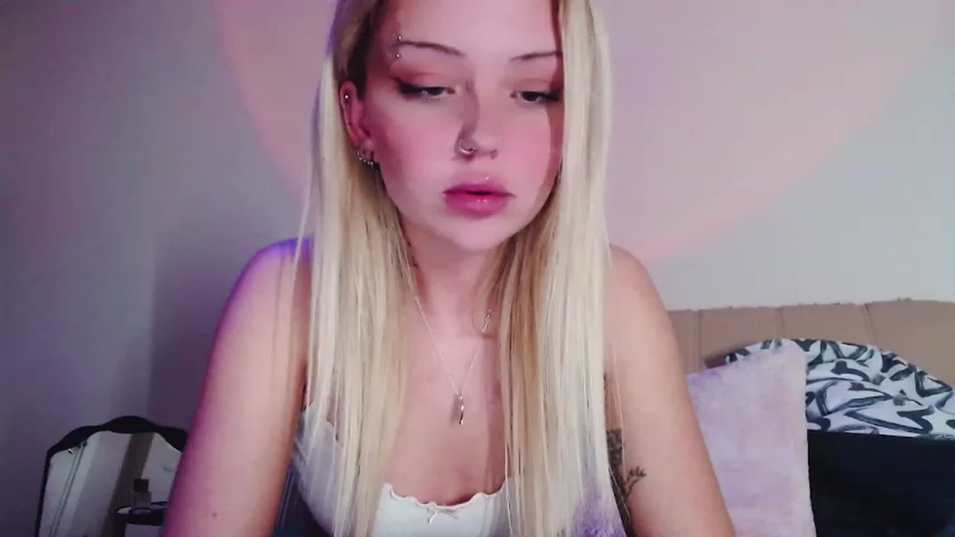 Gallery image thumbnail from Sk8Gurl420's myfreecams stream on, 02/11/2023, 19:30 image 11 of 20