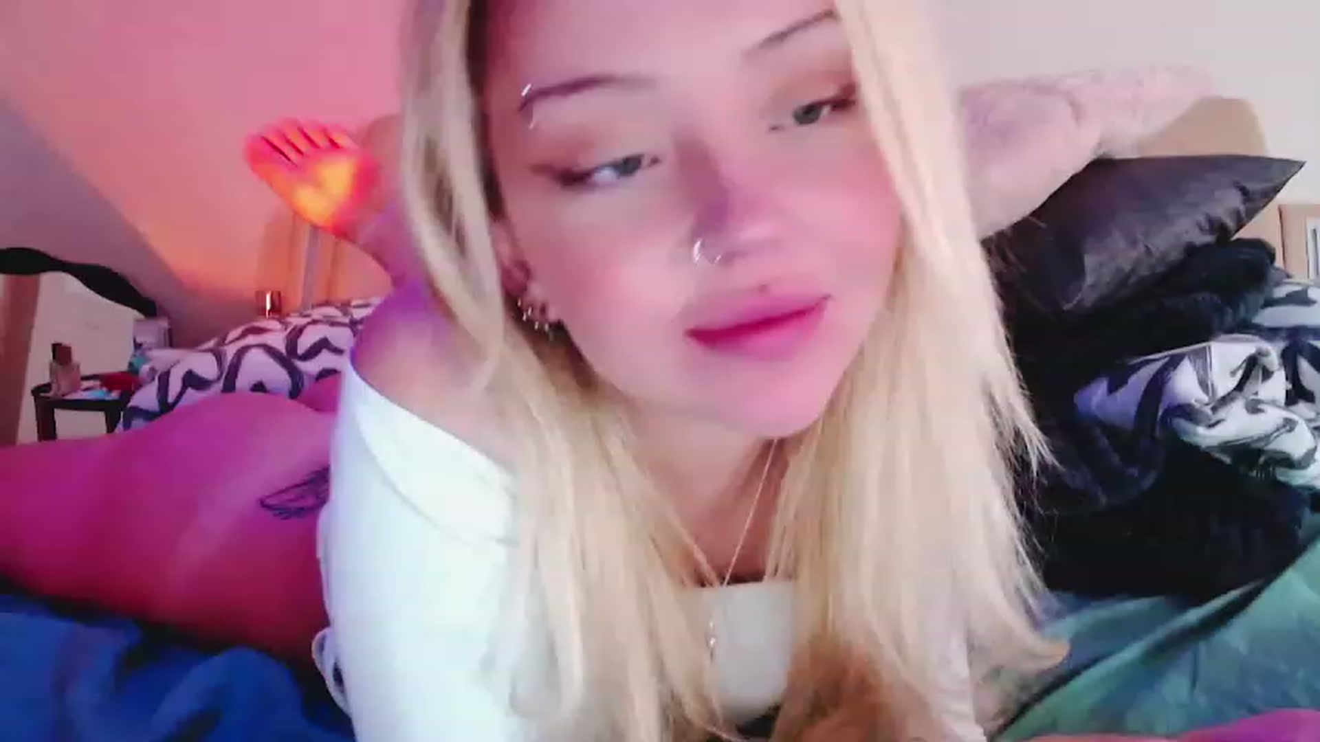 Gallery image thumbnail from Sk8Gurl420's myfreecams stream on, 02/13/2023, 06:25 image 11 of 20