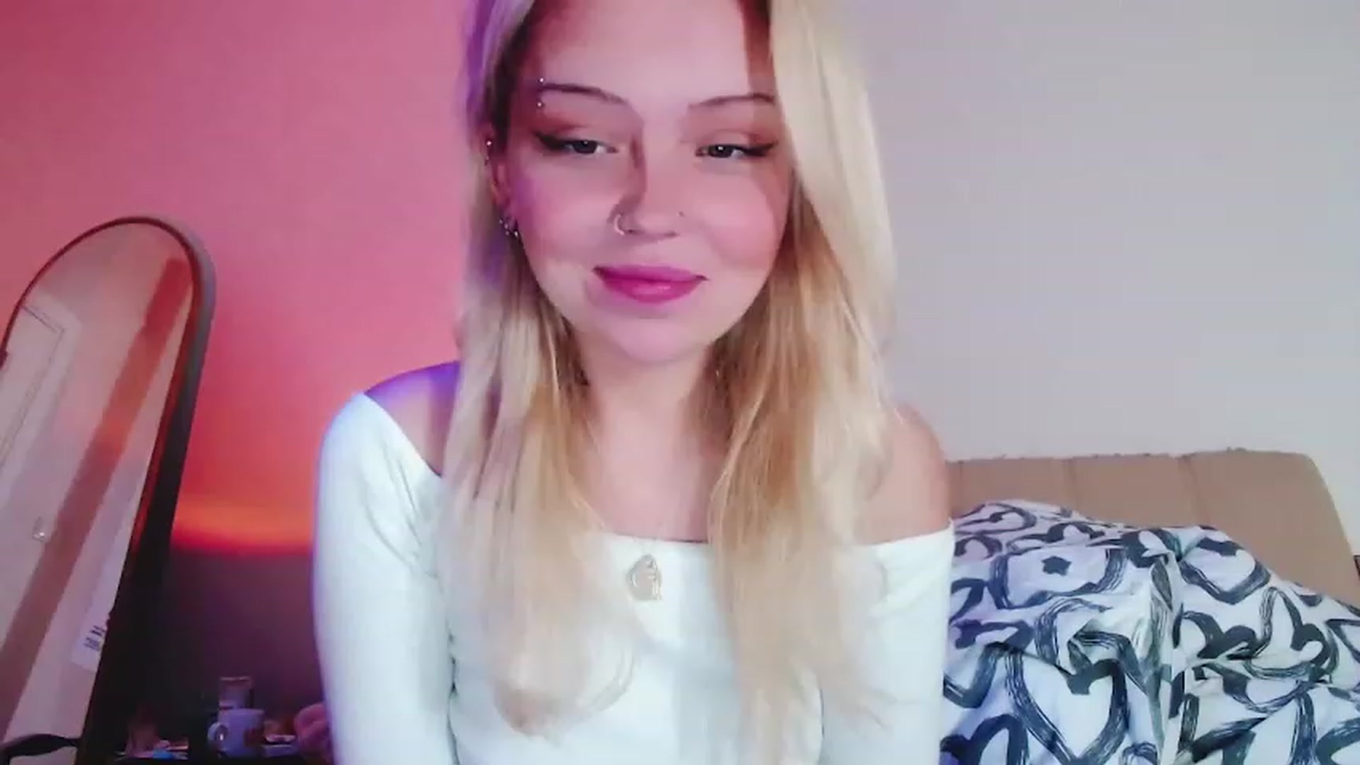 Gallery image thumbnail from Sk8Gurl420's myfreecams stream on, 02/13/2023, 21:33 image 9 of 20