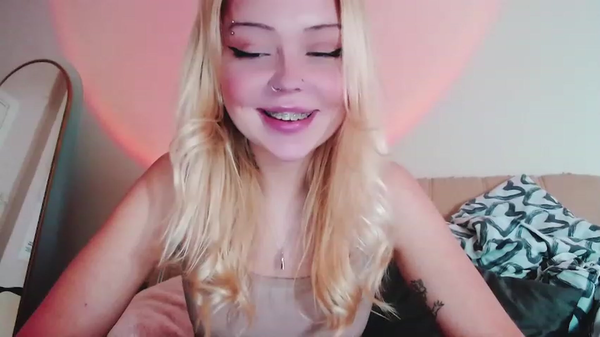 Gallery image thumbnail from Sk8Gurl420's myfreecams stream on, 02/17/2023, 14:07 image 18 of 20