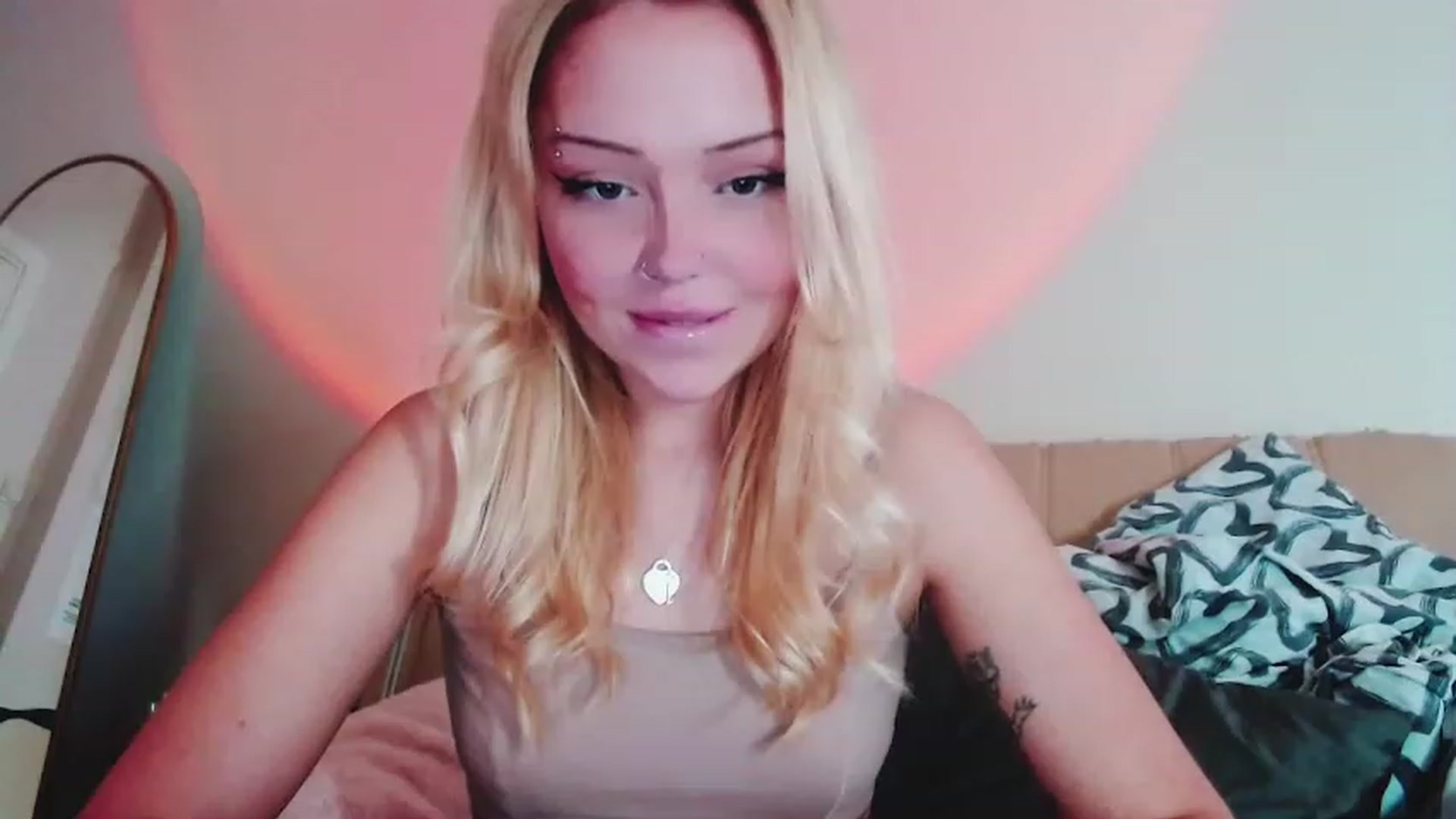 Gallery image thumbnail from Sk8Gurl420's myfreecams stream on, 02/17/2023, 14:07 image 20 of 20