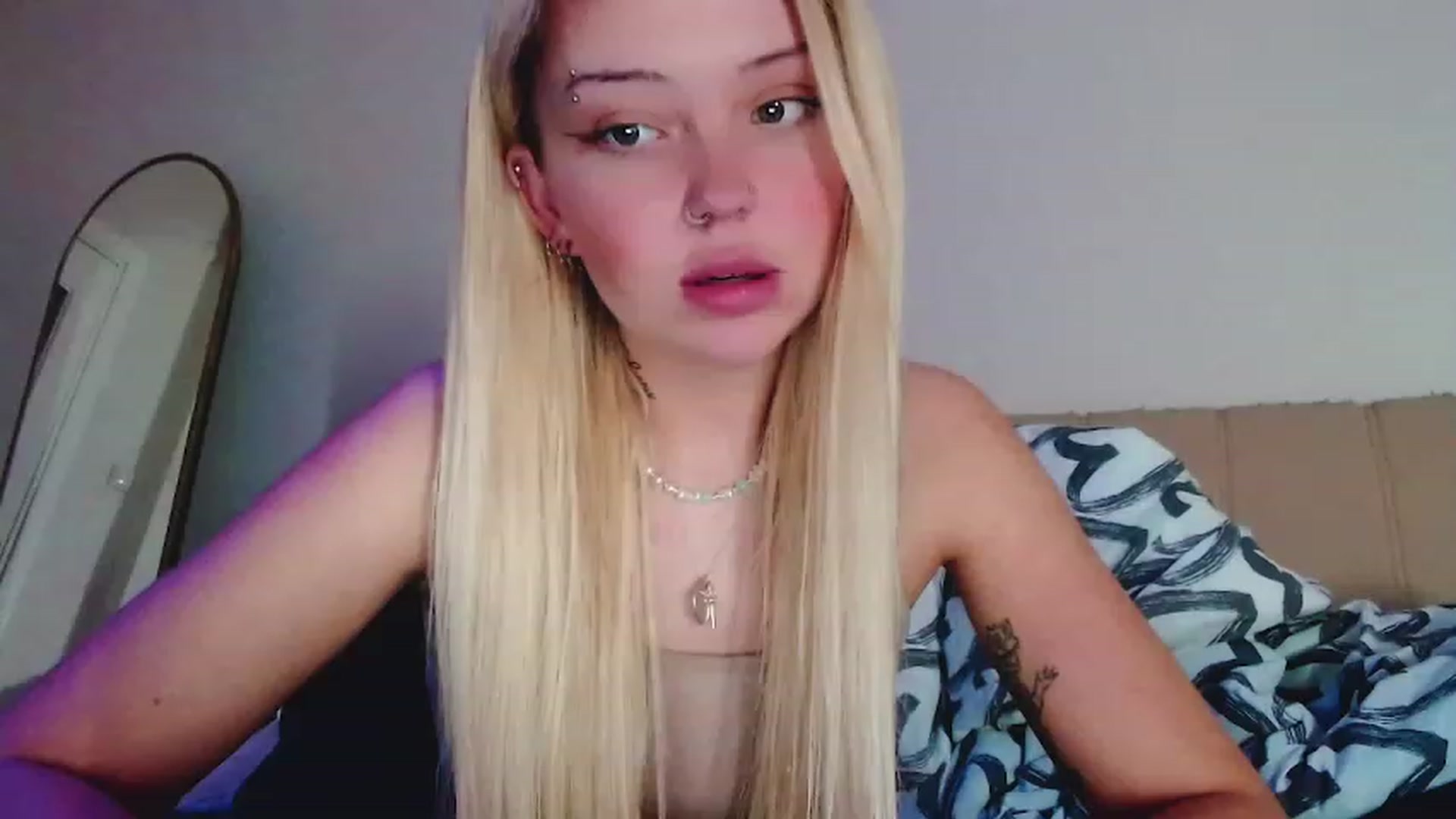 Gallery image thumbnail from Sk8Gurl420's myfreecams stream on, 02/19/2023, 20:46 image 14 of 20