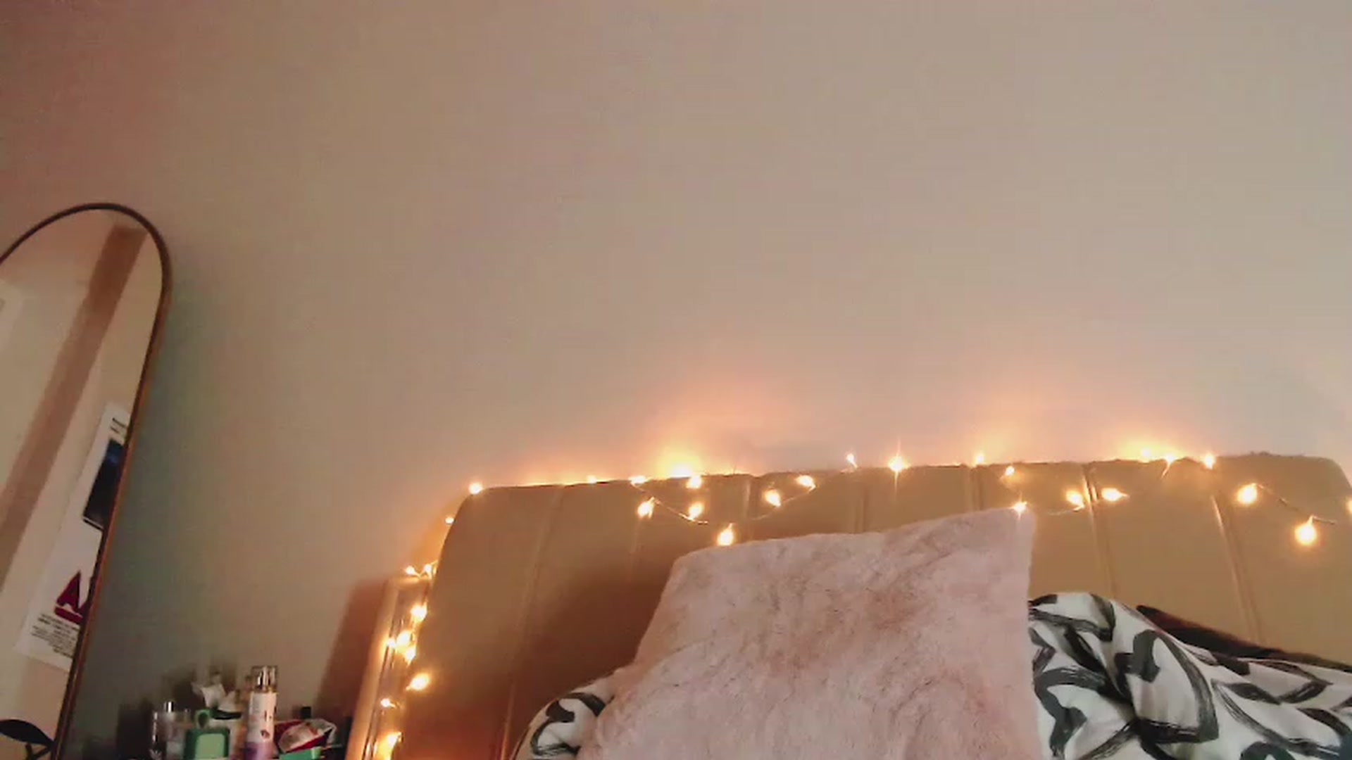 Gallery image thumbnail from Sk8Gurl420's myfreecams stream on, 02/20/2023, 07:12 image 14 of 20