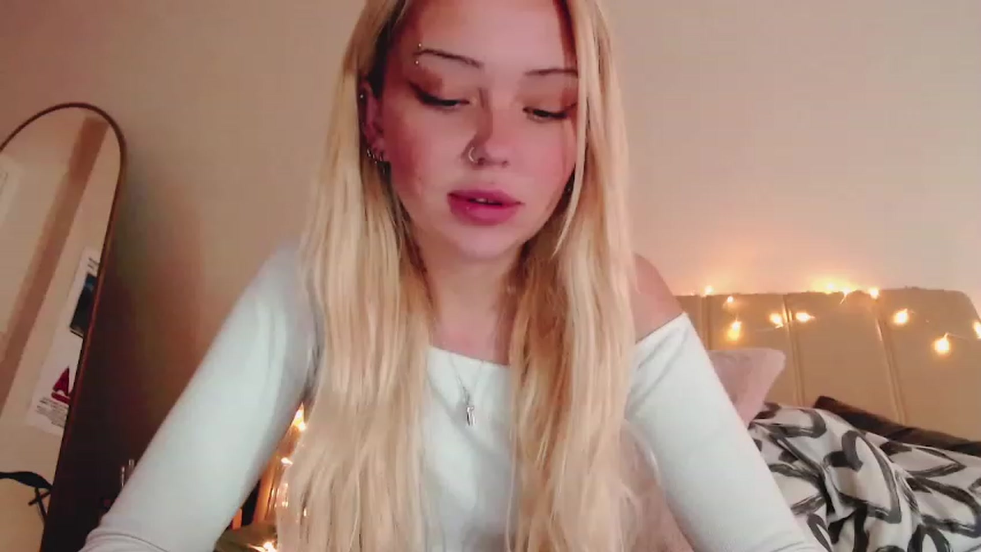 Gallery image thumbnail from Sk8Gurl420's myfreecams stream on, 02/20/2023, 07:12 image 18 of 20