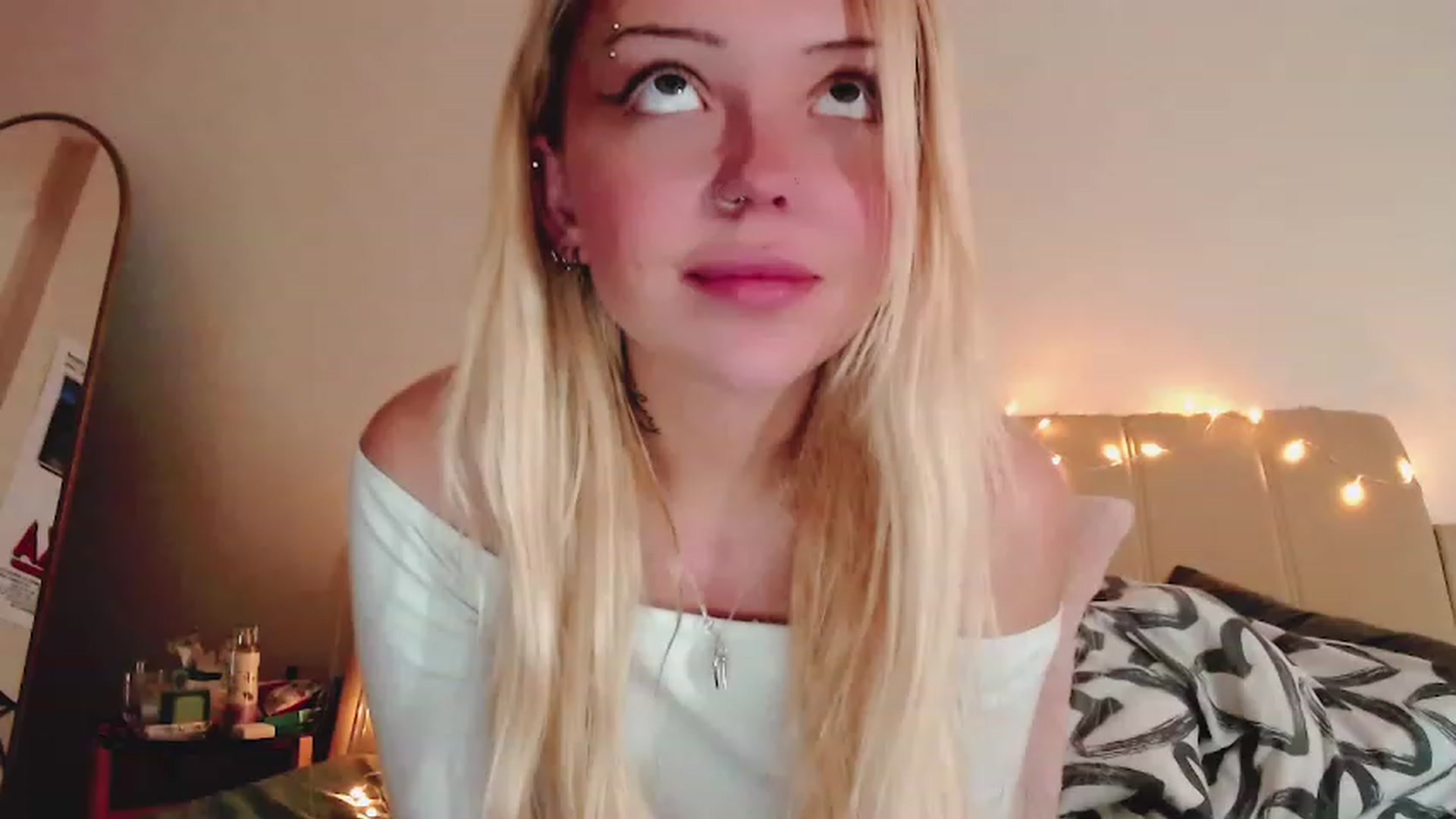 Gallery image thumbnail from Sk8Gurl420's myfreecams stream on, 02/20/2023, 07:12 image 17 of 20