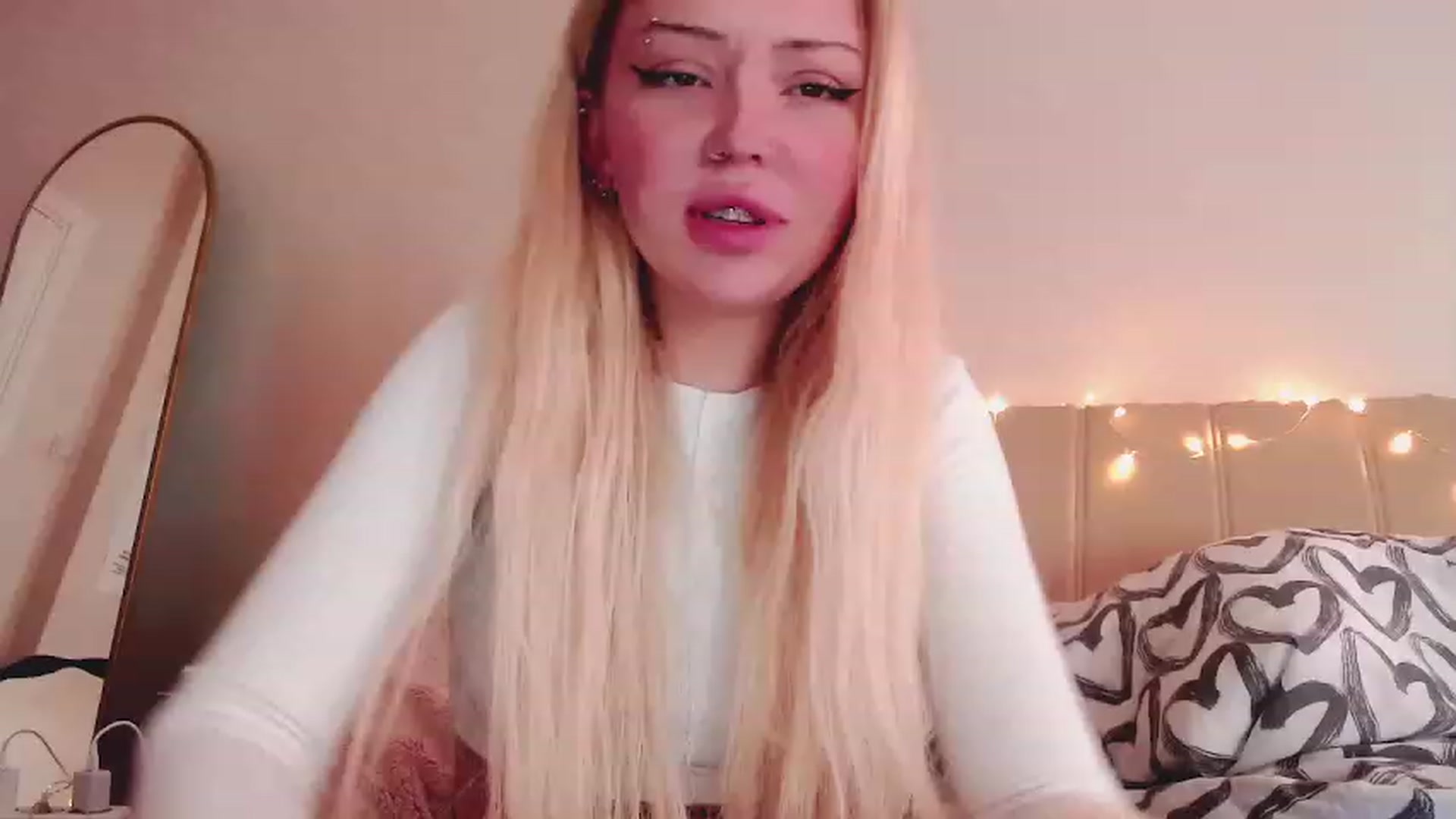 Gallery image thumbnail from Sk8Gurl420's myfreecams stream on, 02/23/2023, 07:02 image 18 of 20