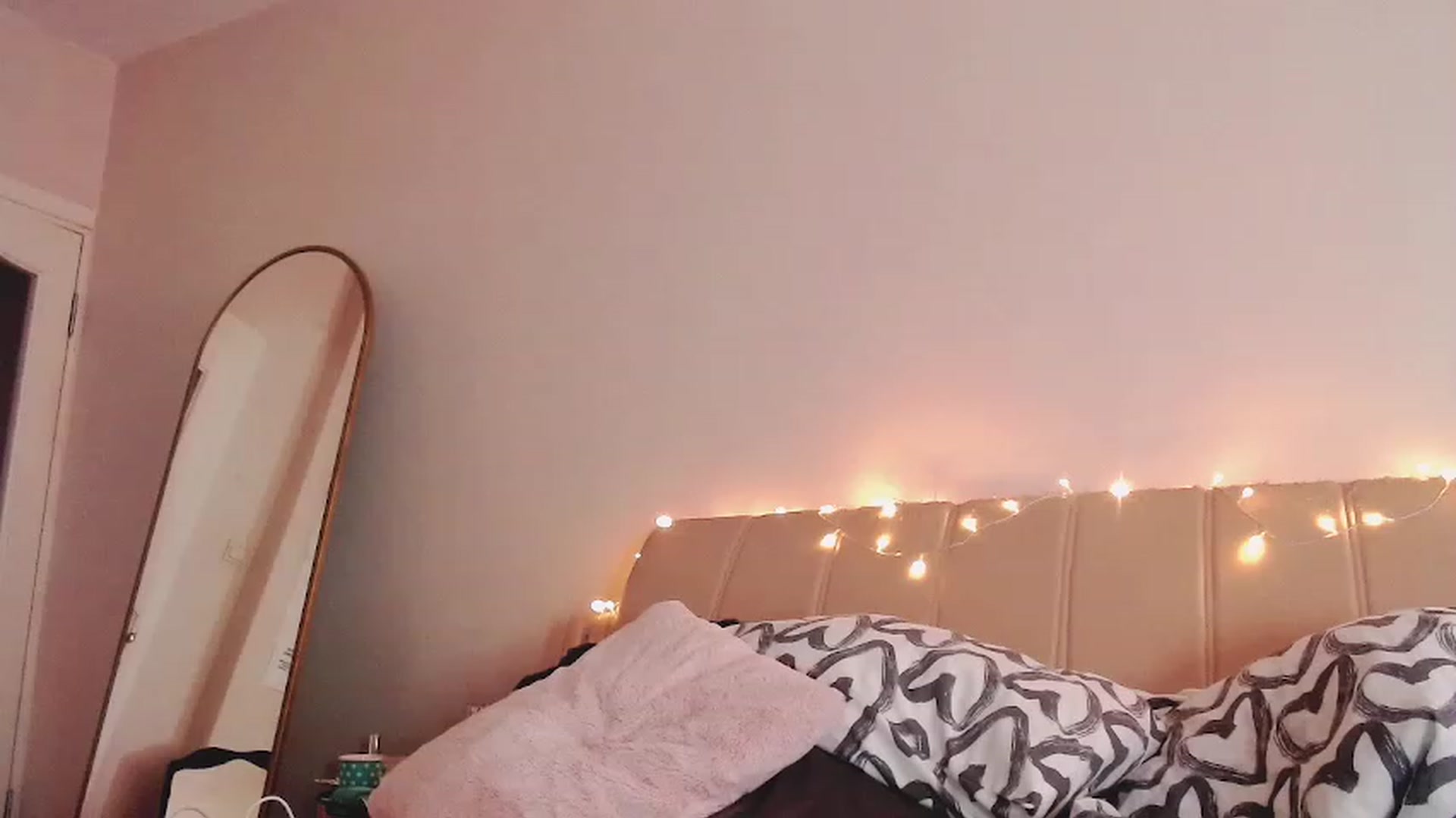Gallery image thumbnail from Sk8Gurl420's myfreecams stream on, 02/23/2023, 07:02 image 8 of 20