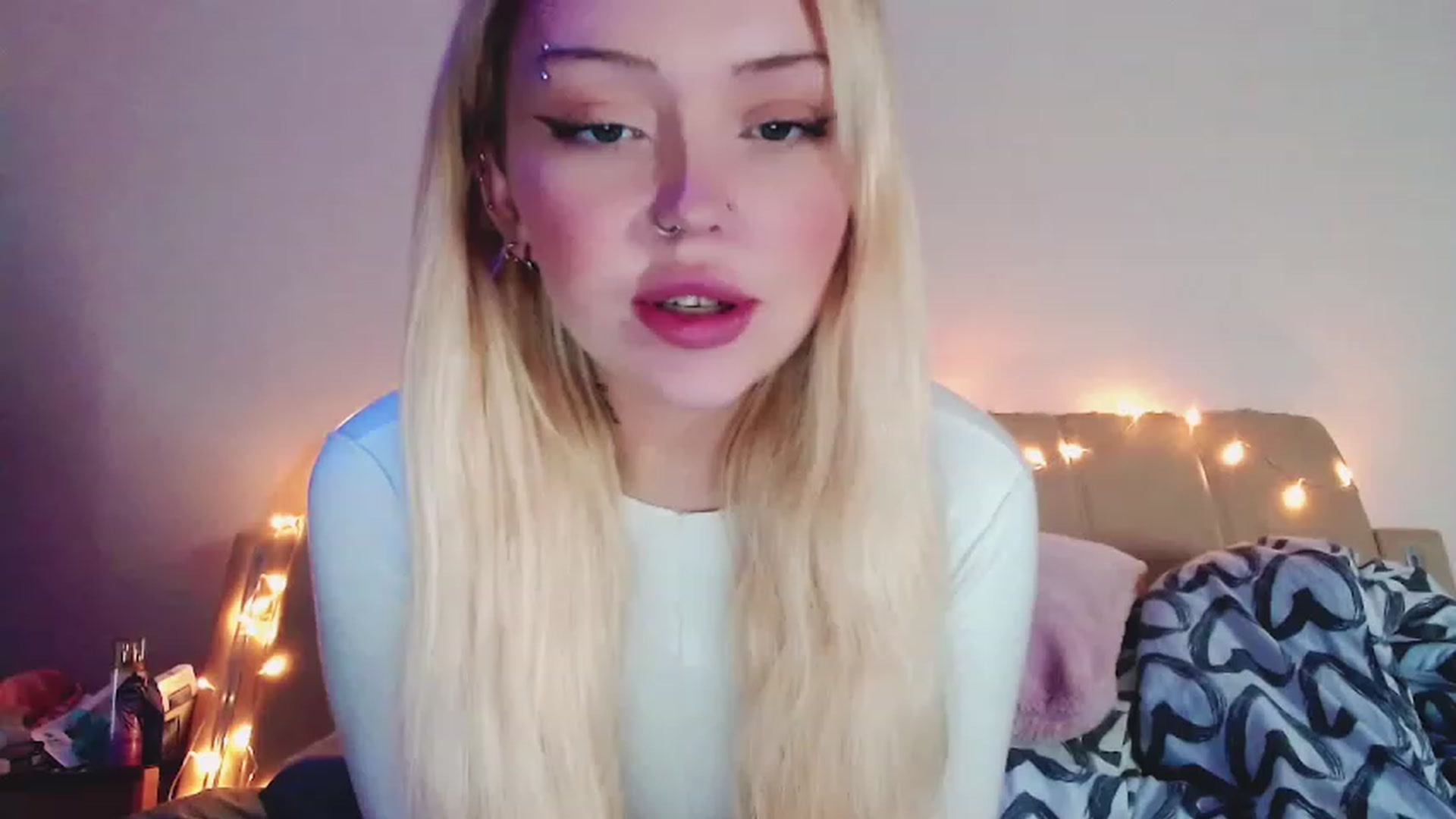 Gallery image thumbnail from Sk8Gurl420's myfreecams stream on, 02/24/2023, 17:07 image 16 of 20