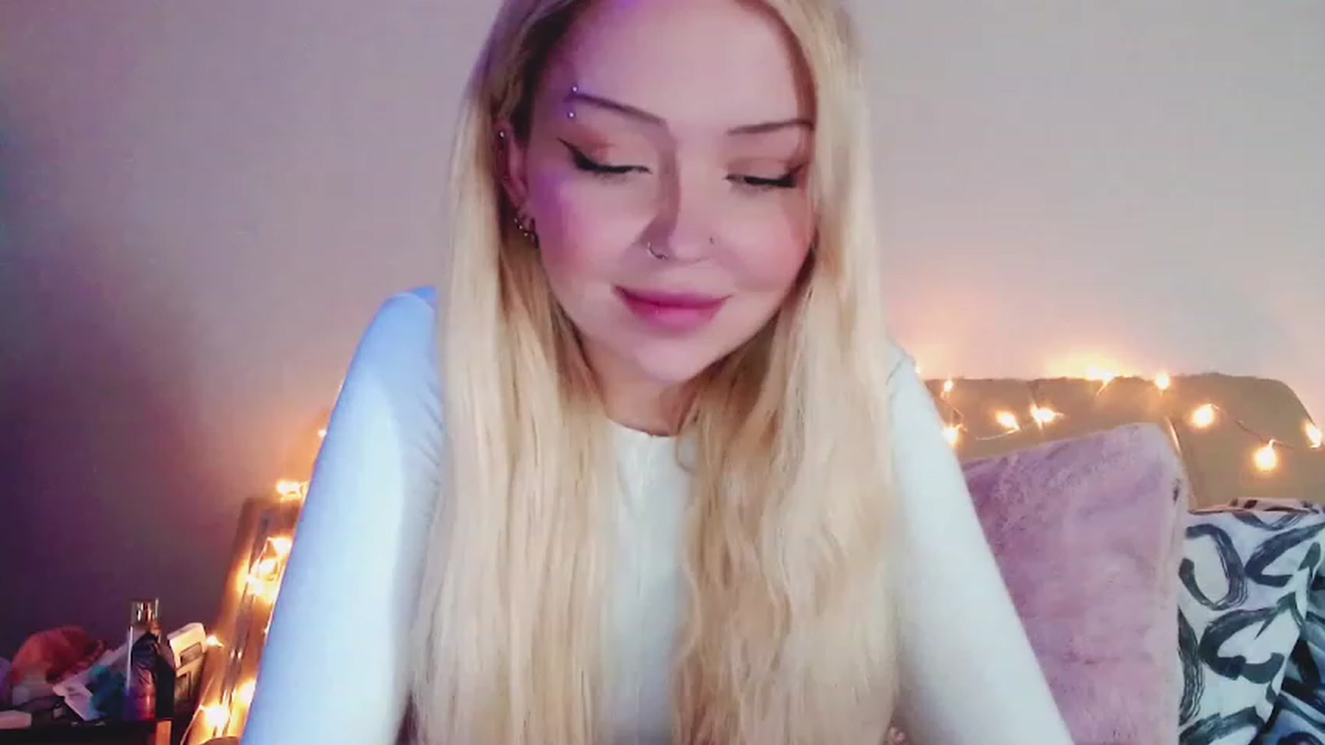 Gallery image thumbnail from Sk8Gurl420's myfreecams stream on, 02/24/2023, 17:07 image 20 of 20