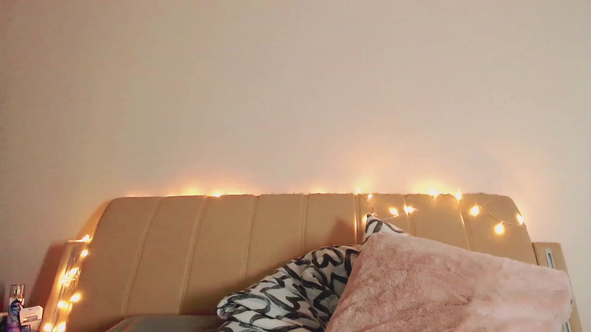 Gallery image thumbnail from Sk8Gurl420's myfreecams stream on, 02/25/2023, 16:06 image 14 of 20