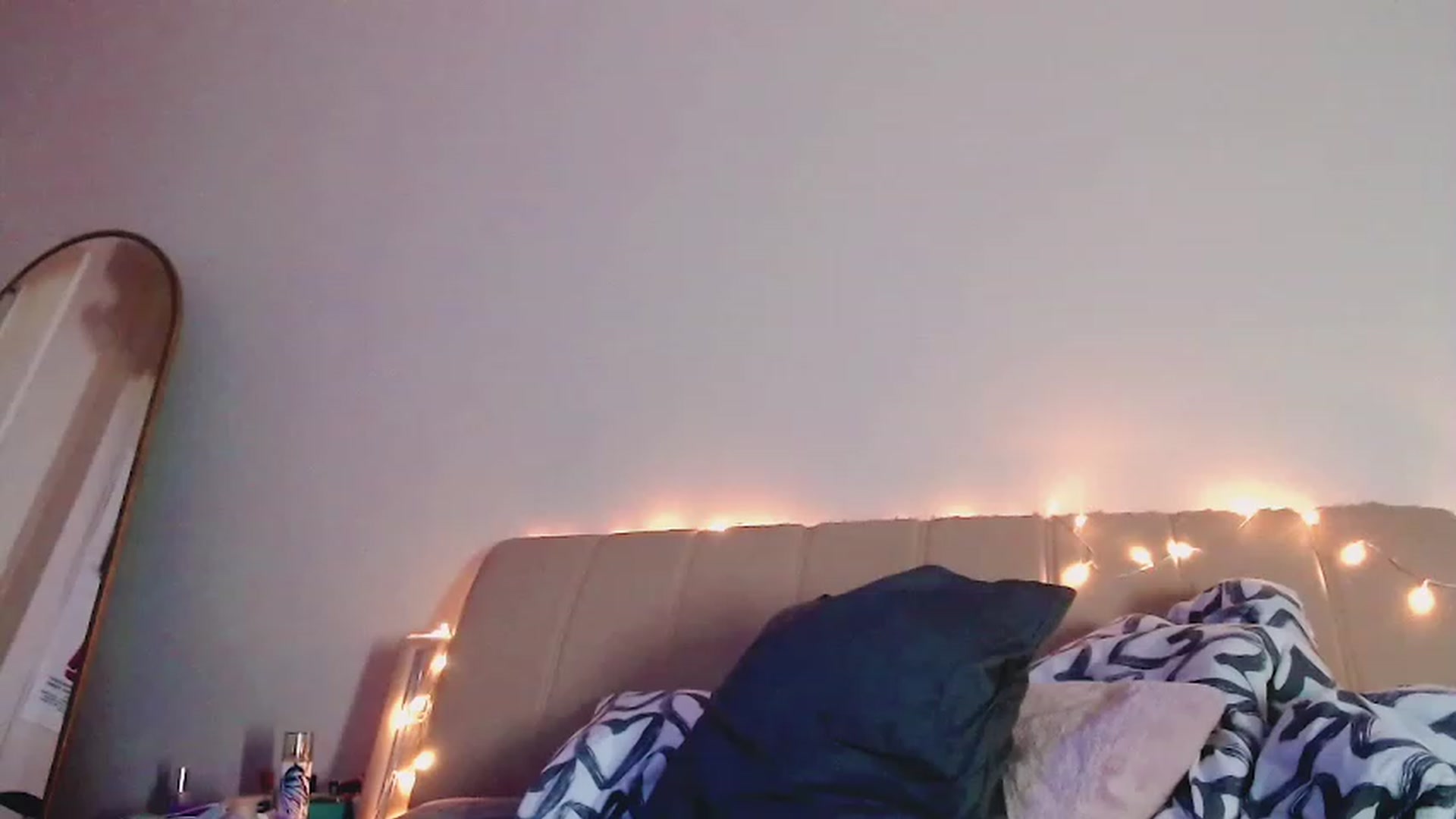 Gallery image thumbnail from Sk8Gurl420's myfreecams stream on, 02/26/2023, 20:01 image 16 of 20
