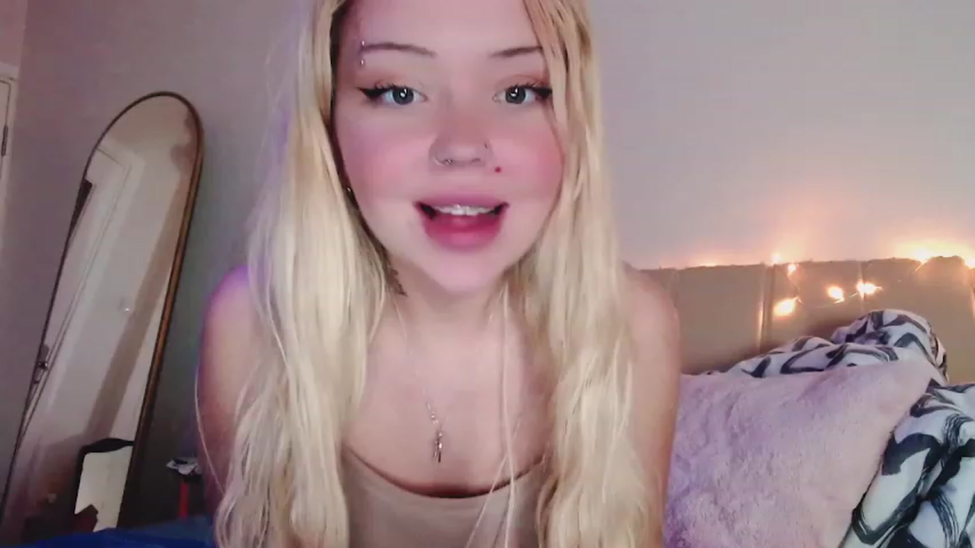 Gallery image thumbnail from Sk8Gurl420's myfreecams stream on, 02/26/2023, 20:01 image 4 of 20