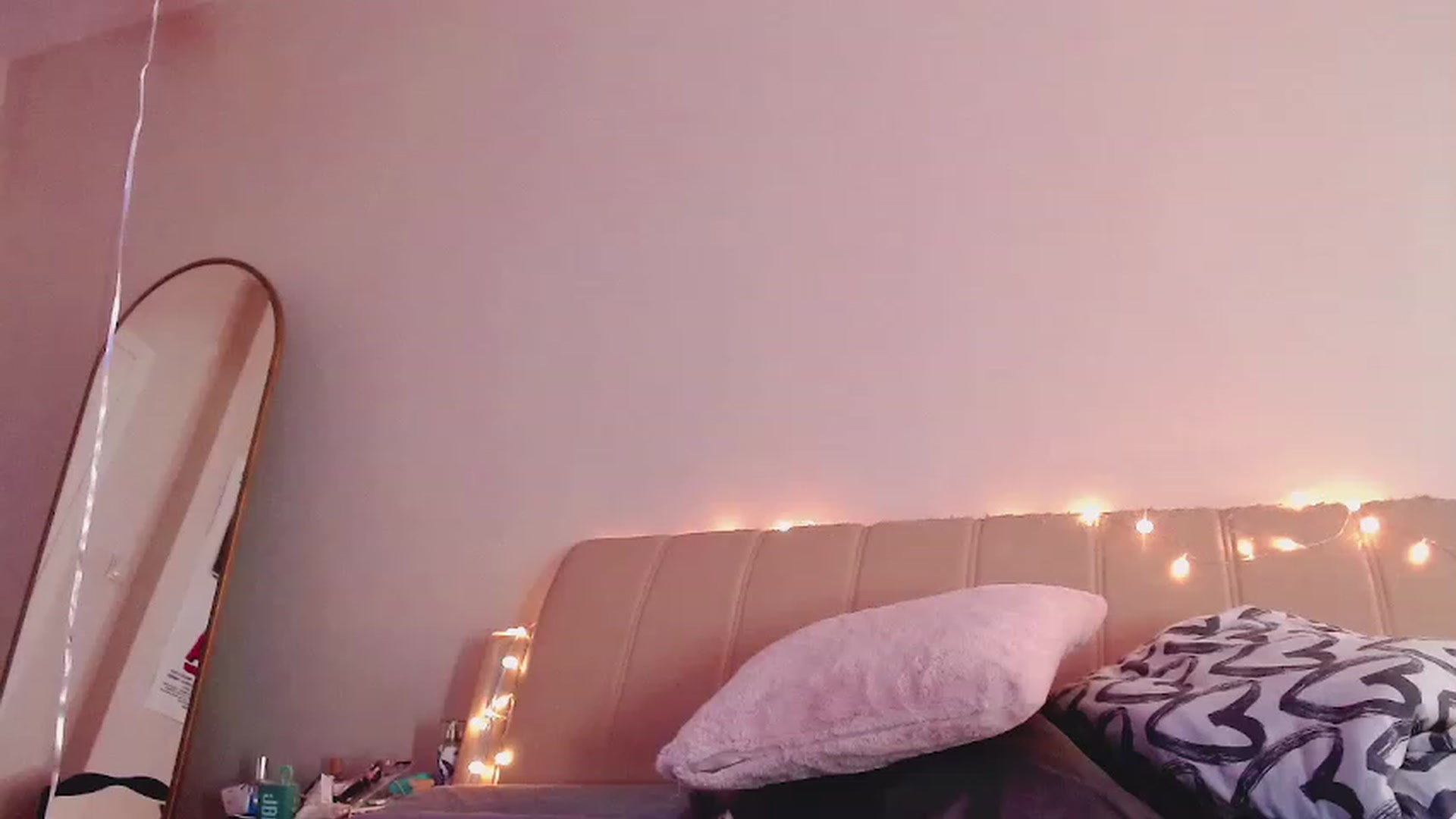 Gallery image thumbnail from Sk8Gurl420's myfreecams stream on, 02/28/2023, 12:42 image 7 of 20