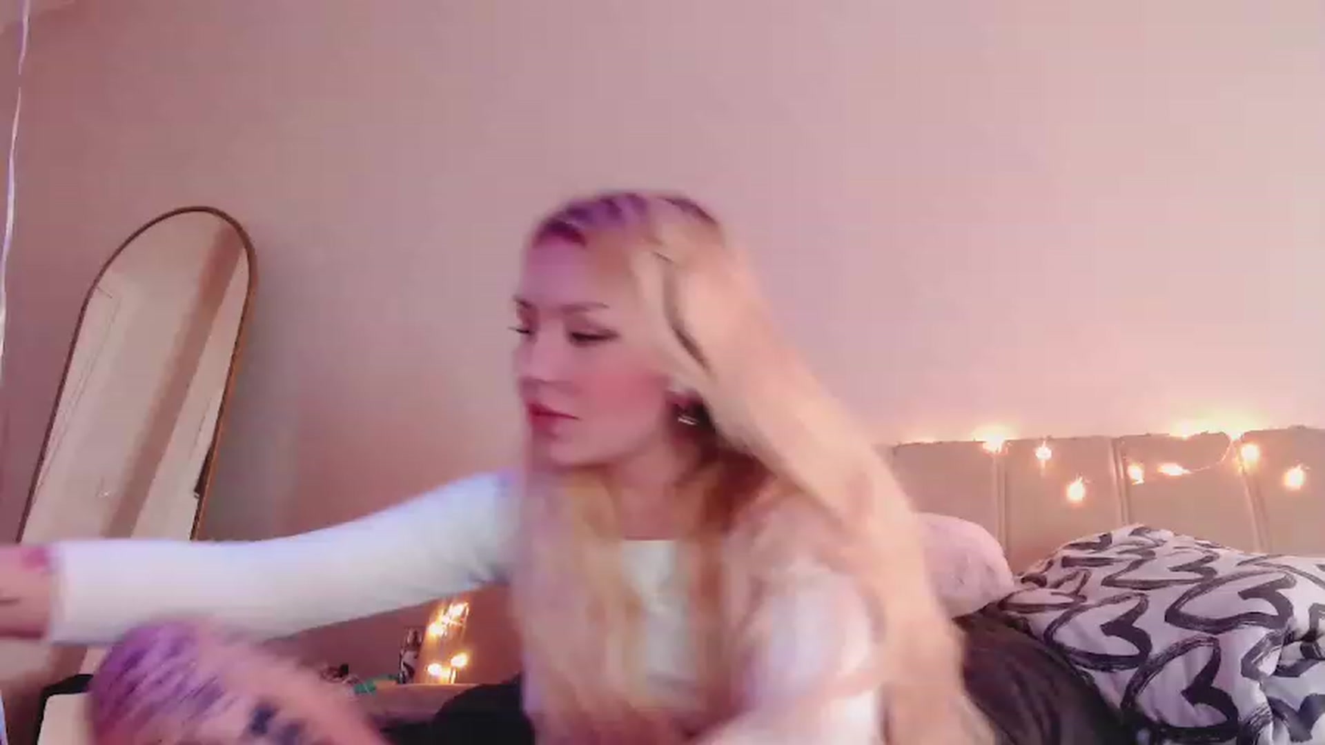 Gallery image thumbnail from Sk8Gurl420's myfreecams stream on, 02/28/2023, 12:42 image 2 of 20