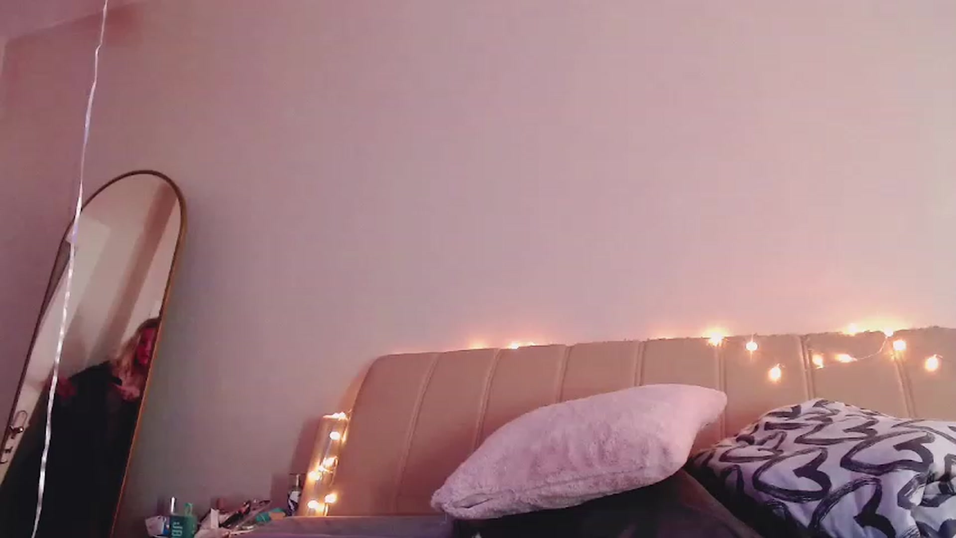 Gallery image thumbnail from Sk8Gurl420's myfreecams stream on, 02/28/2023, 12:42 image 11 of 20