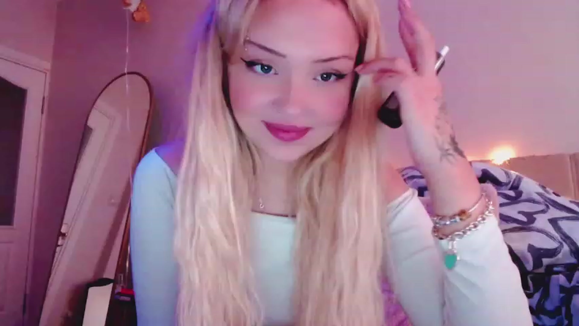 Gallery image thumbnail from Sk8Gurl420's myfreecams stream on, 03/04/2023, 14:51 image 3 of 20