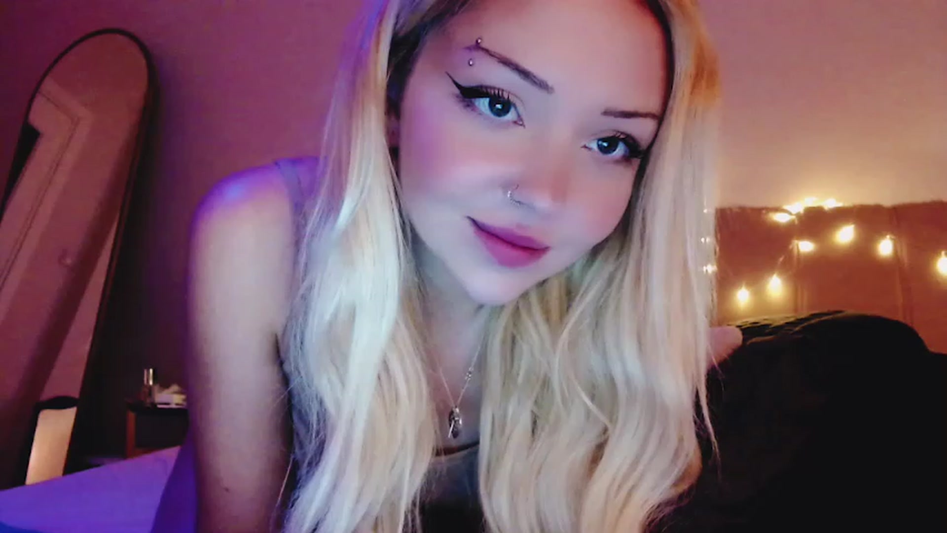 Gallery image thumbnail from Sk8Gurl420's myfreecams stream on, 03/06/2023, 21:47 image 19 of 20