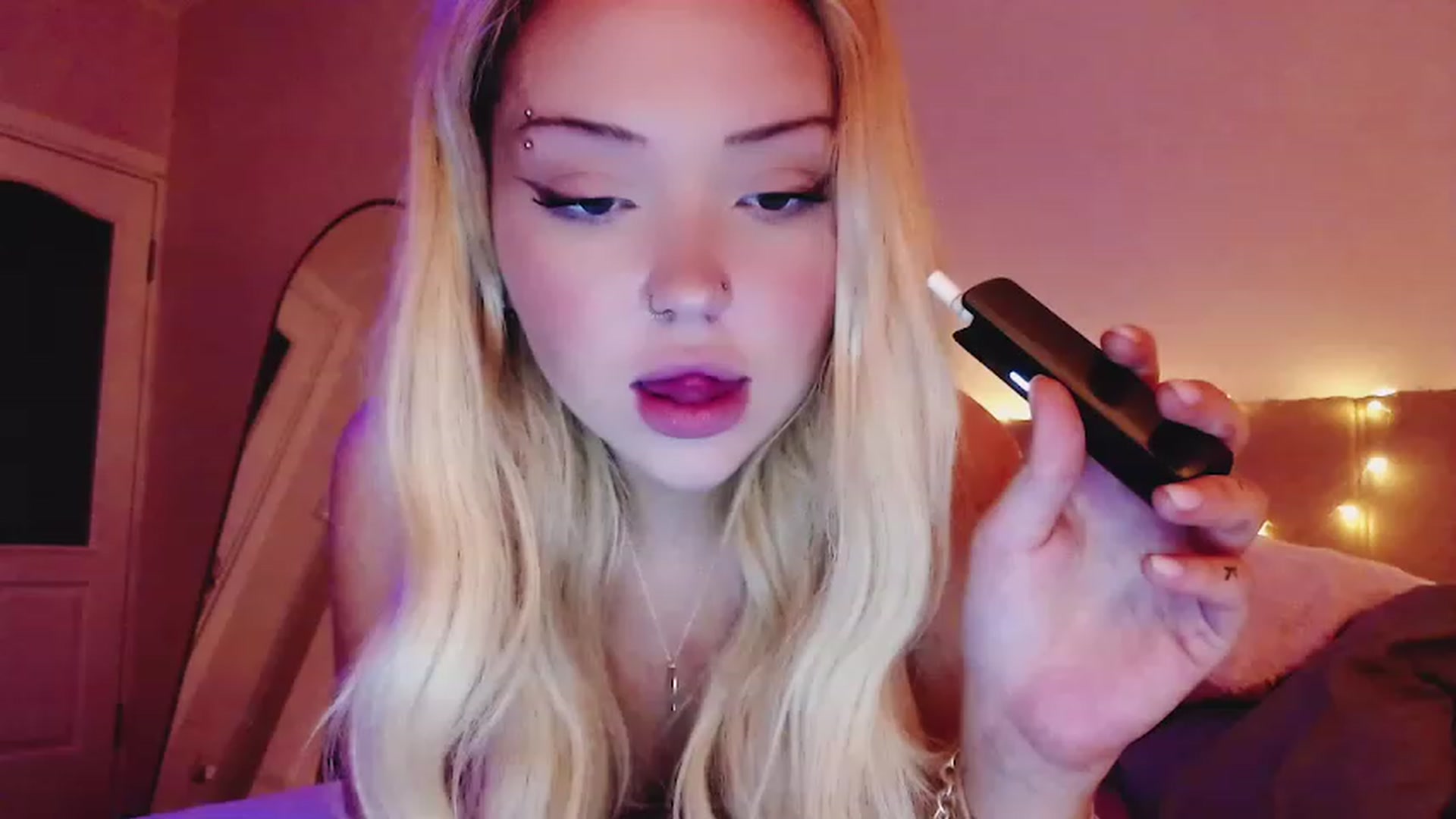 Gallery image thumbnail from Sk8Gurl420's myfreecams stream on, 03/11/2023, 21:49 image 3 of 20
