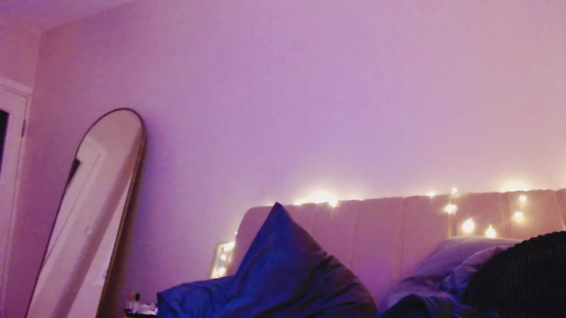 Gallery image thumbnail from Sk8Gurl420's myfreecams stream on, 03/17/2023, 21:31 image 17 of 20