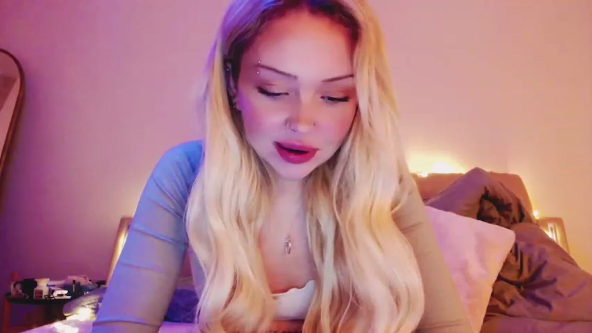 Gallery image thumbnail from Sk8Gurl420's myfreecams stream on, 03/26/2023, 19:35 image 17 of 20