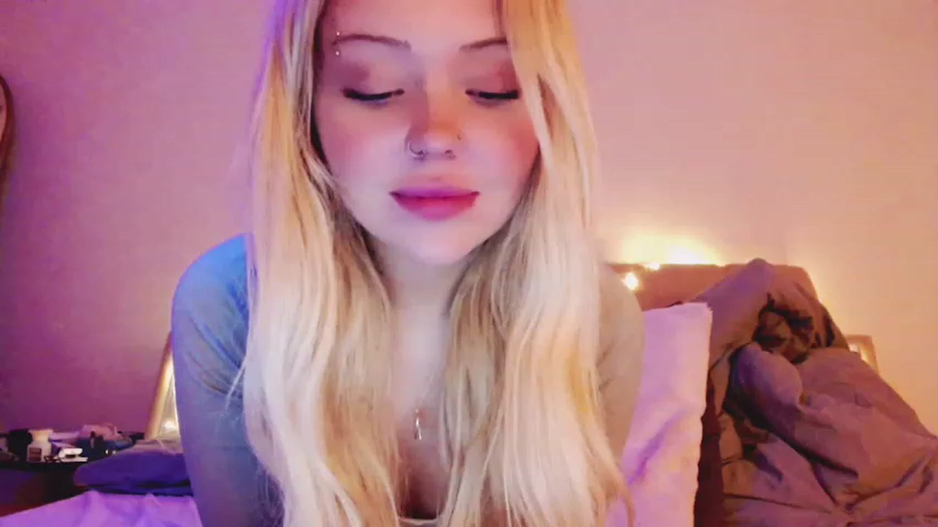 Gallery image thumbnail from Sk8Gurl420's myfreecams stream on, 03/26/2023, 21:41 image 7 of 20