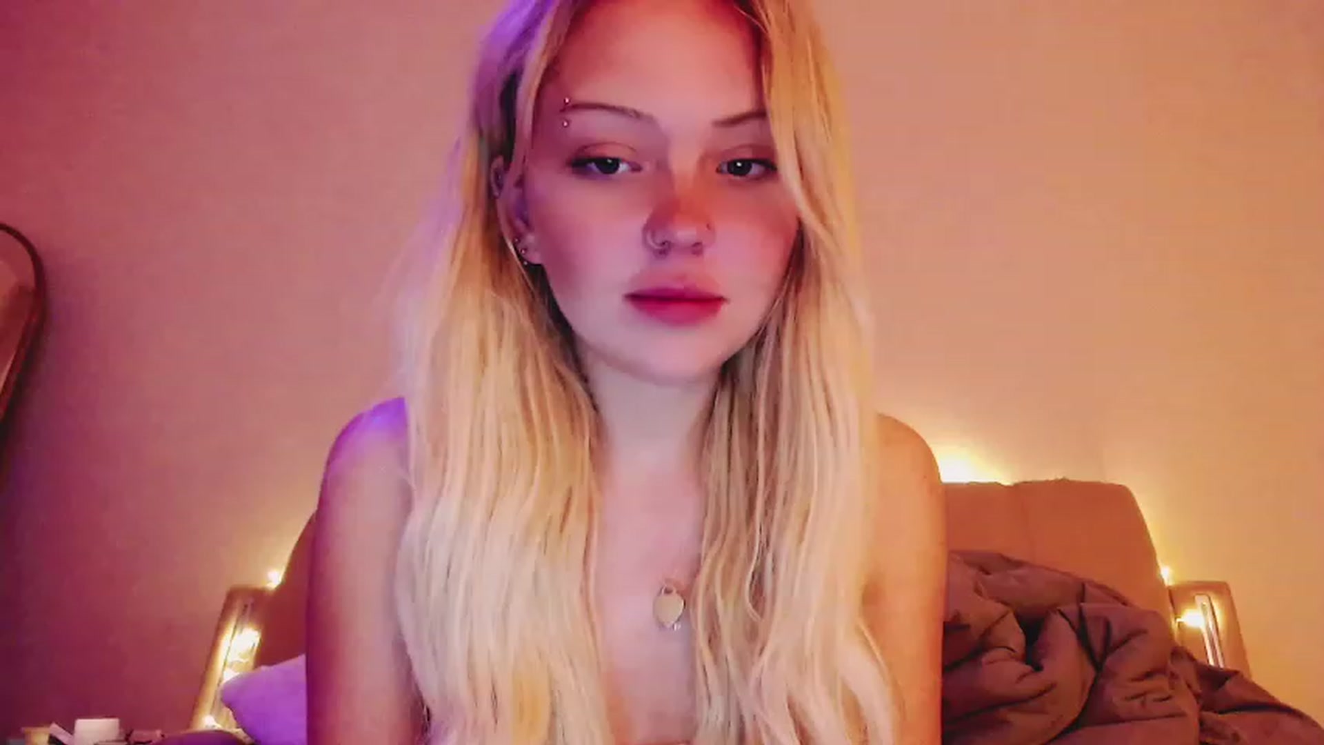 Gallery image thumbnail from Sk8Gurl420's myfreecams stream on, 03/27/2023, 19:25 image 12 of 20