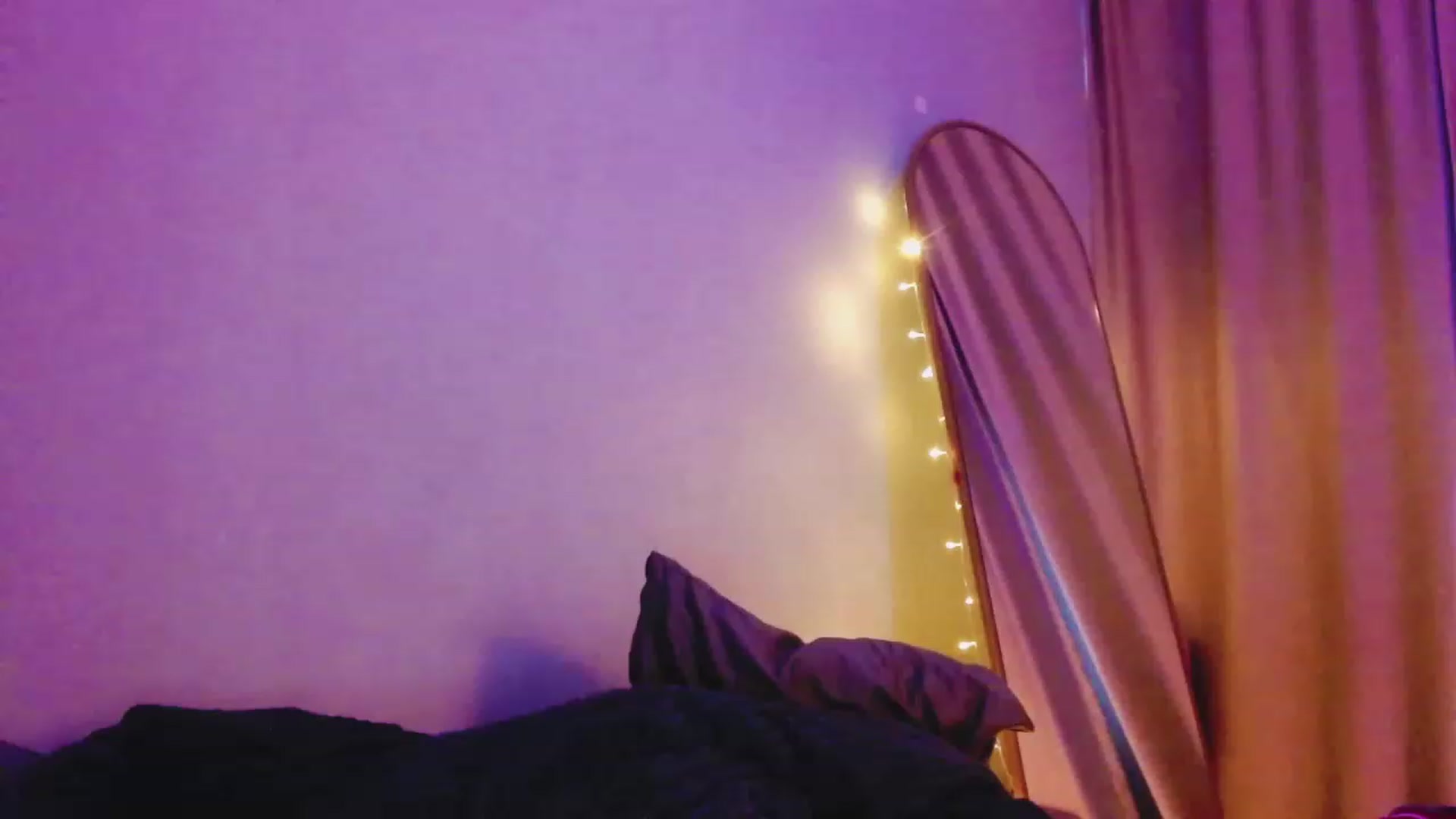 Gallery image thumbnail from Sk8Gurl420's myfreecams stream on, 04/07/2023, 16:21 image 19 of 20