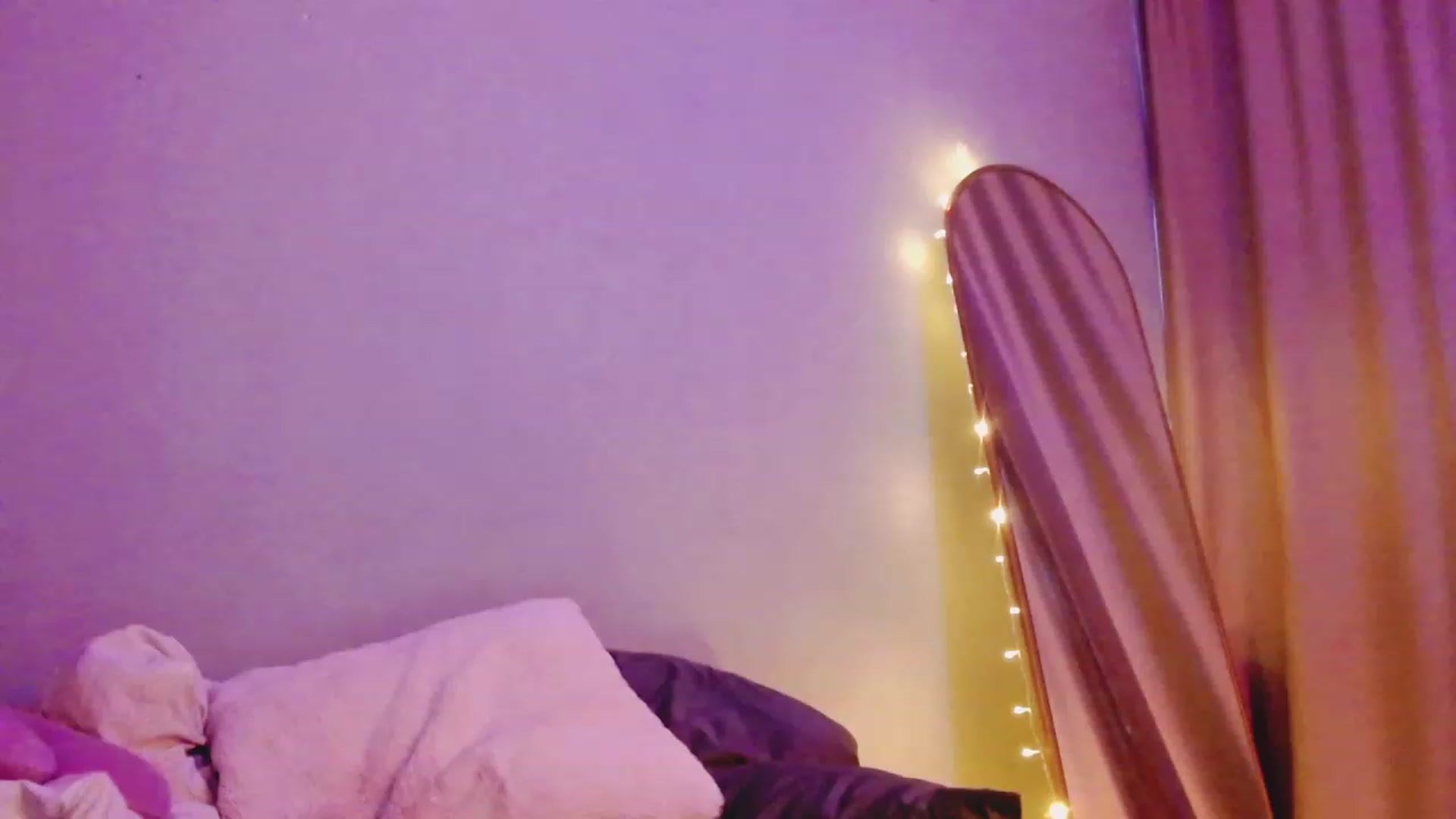 Gallery image thumbnail from Sk8Gurl420's myfreecams stream on, 04/10/2023, 15:19 image 17 of 20